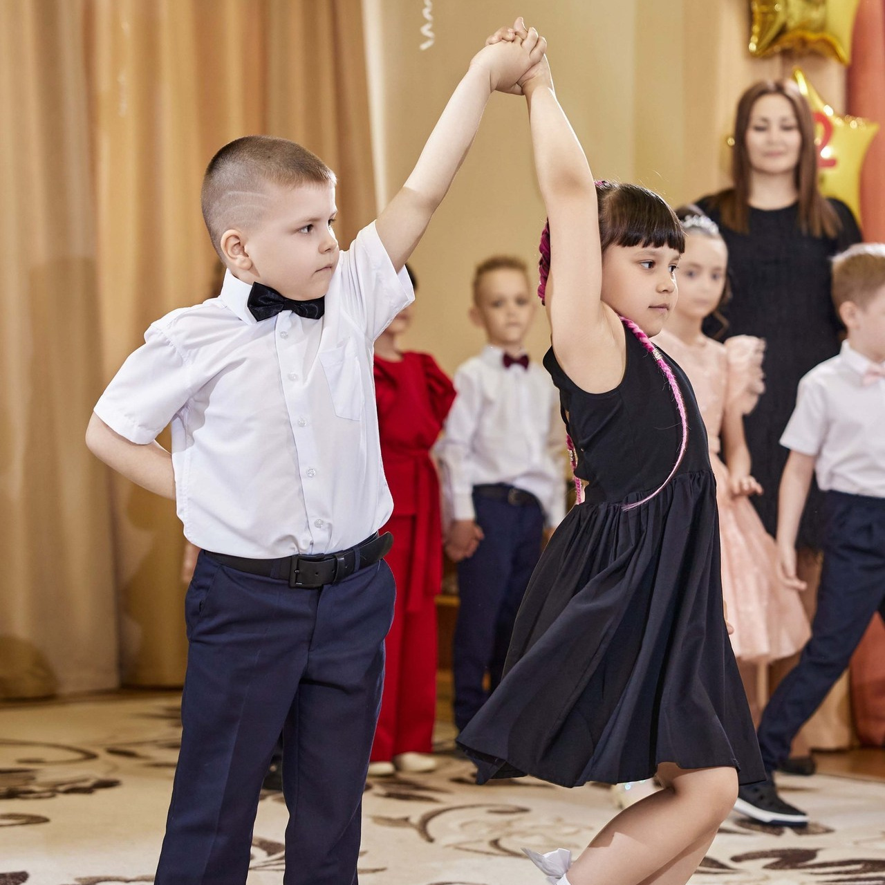 ФОТОГРАФ Омск Артём Руднев. Разножанровый Фотограф в Омске Артём Руднев