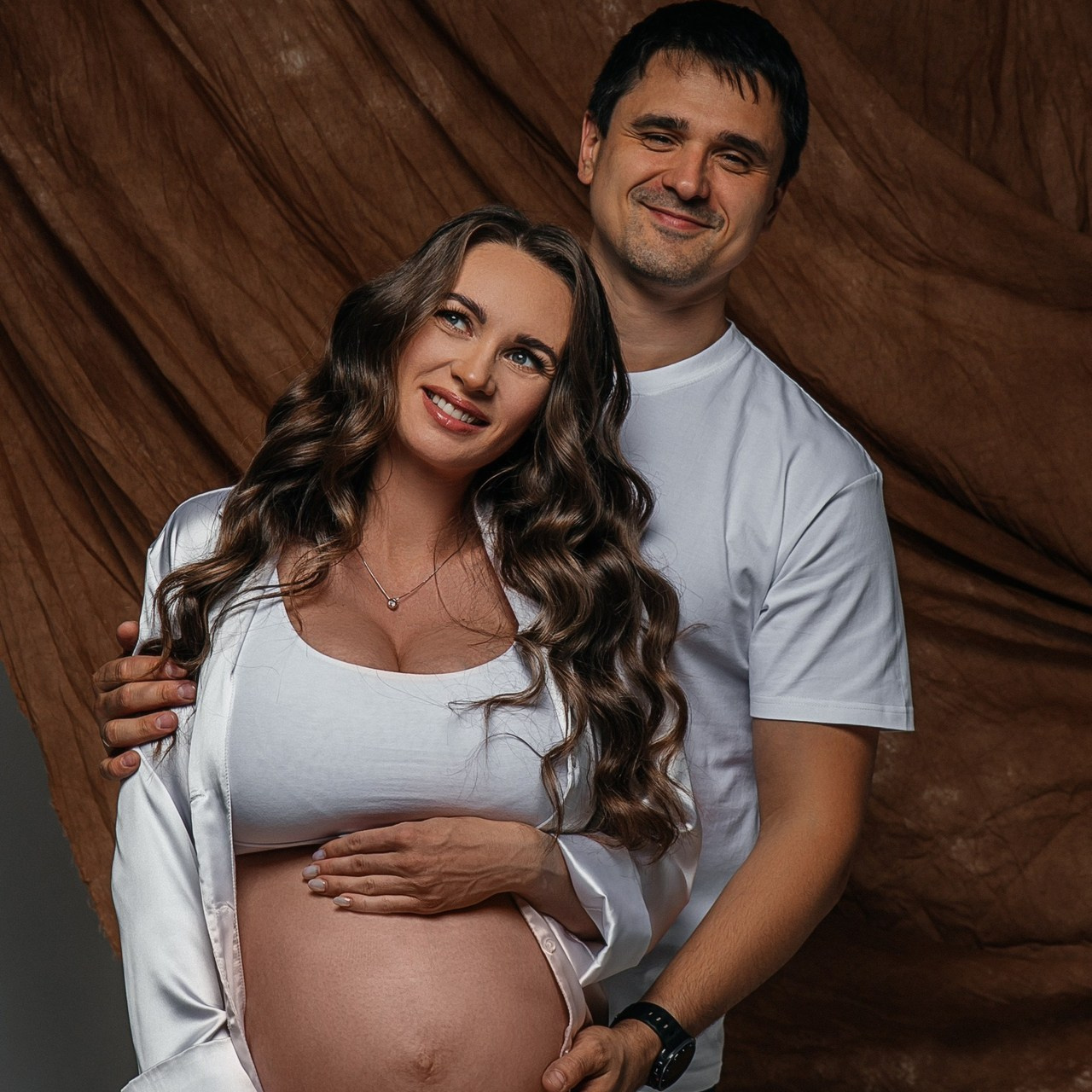 Отзывы. Фотограф в Иркутске Анастасия Кись. Студийная фотосессия беременности в тканях Иркутск. Семейная фотосессия, ПОРТРЕТ «ПОКОЛЕНИЕ»