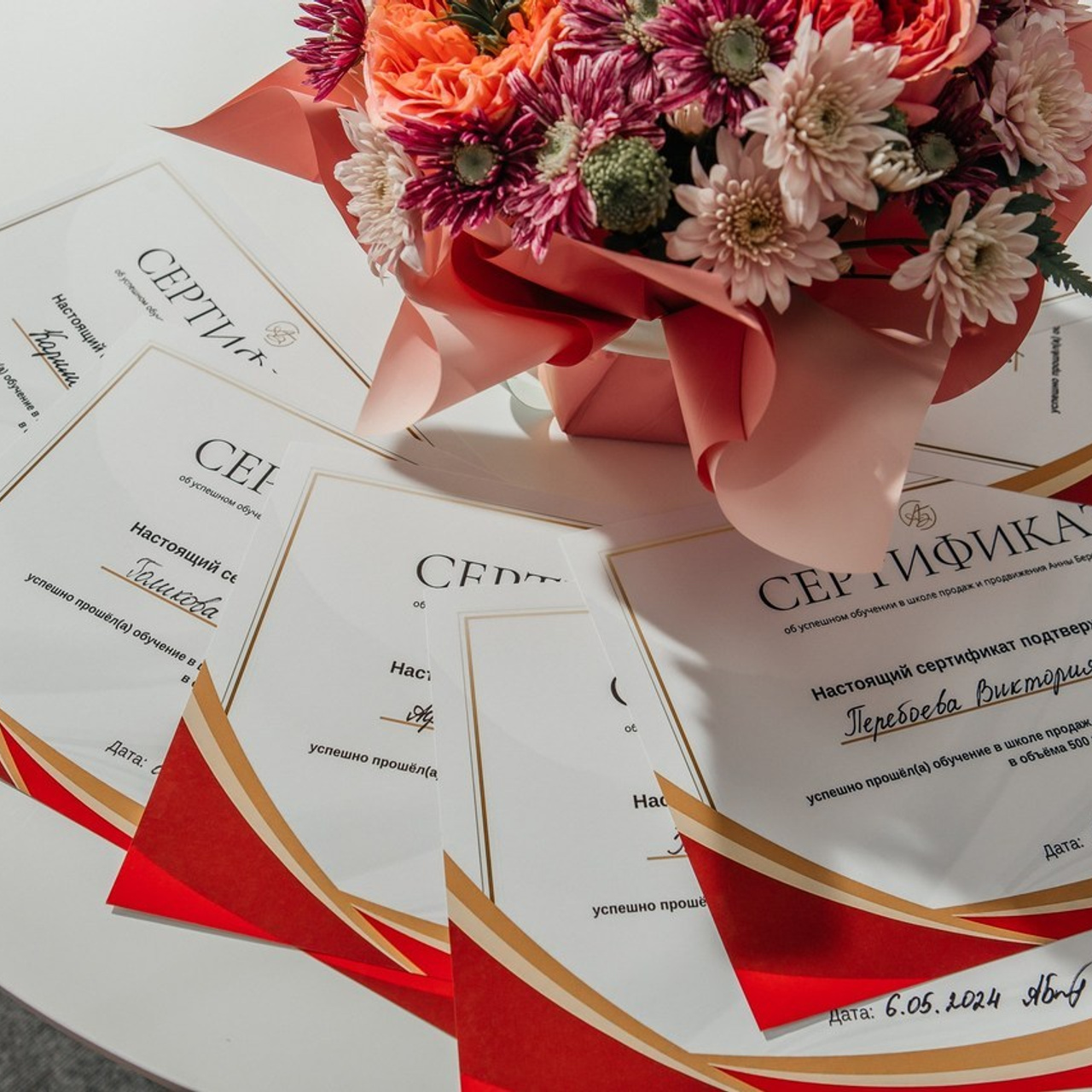 Отзывы. Фотограф в Иркутске Анастасия Кись. Студийная фотосессия беременности в тканях Иркутск. Семейная фотосессия, ПОРТРЕТ «ПОКОЛЕНИЕ»