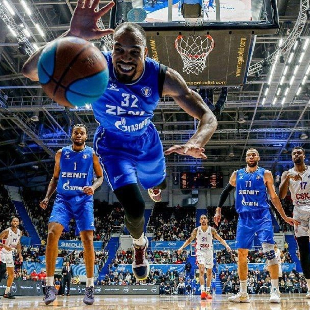 Спортивный кадр- сообщество спортивных фотографов РФ