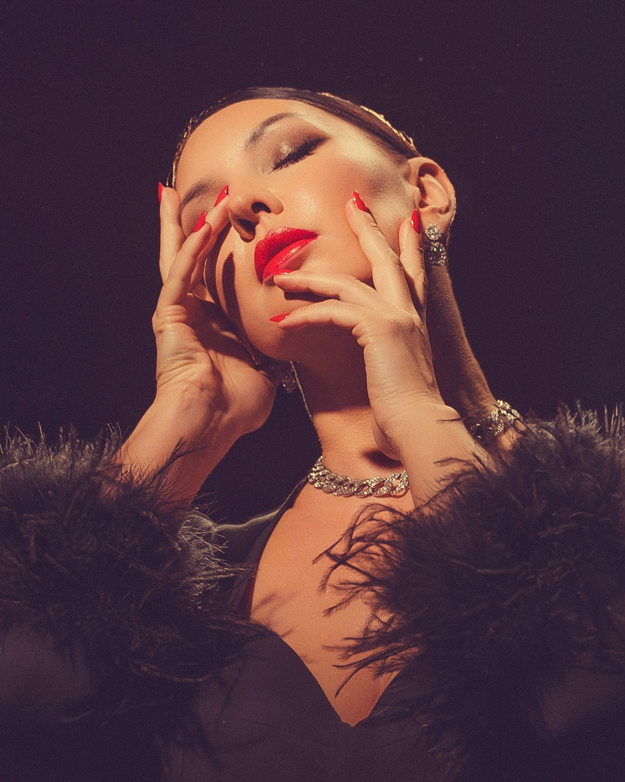 КИНОАКТРИСА