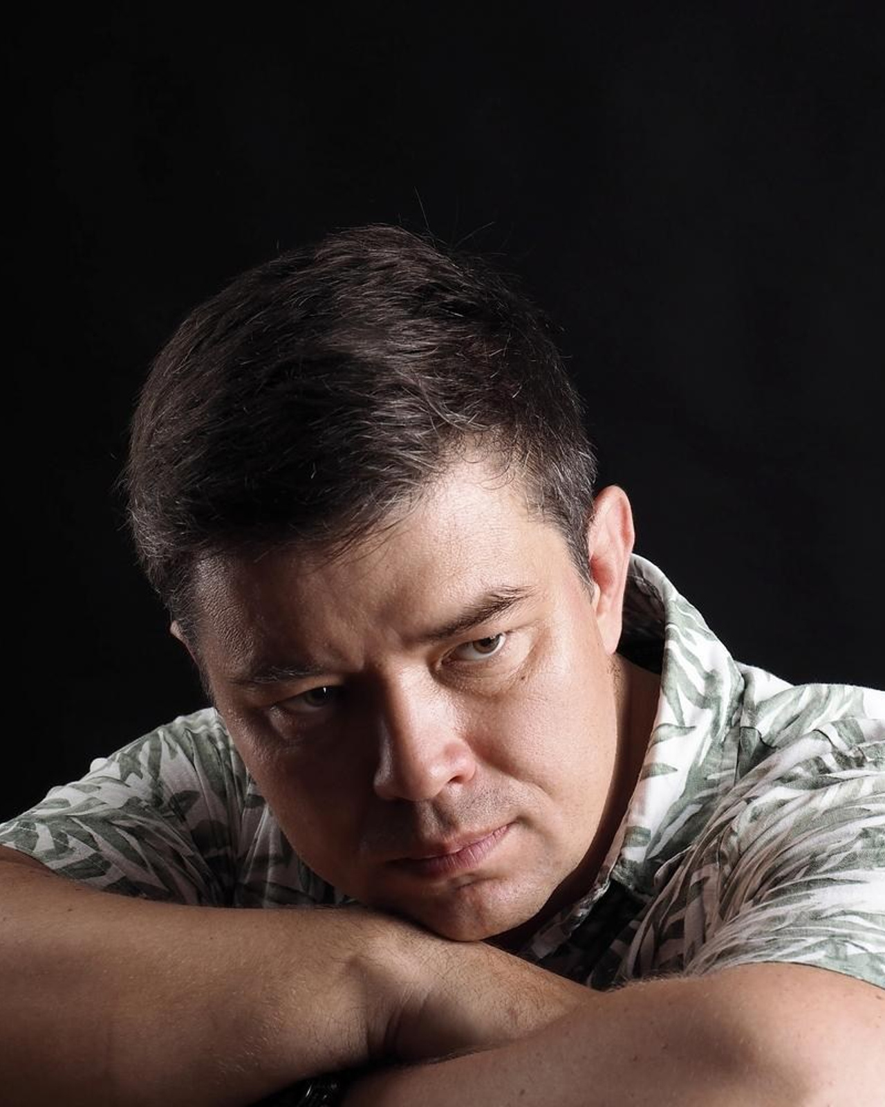 МУЖСКОЙ ПОРТРЕТ