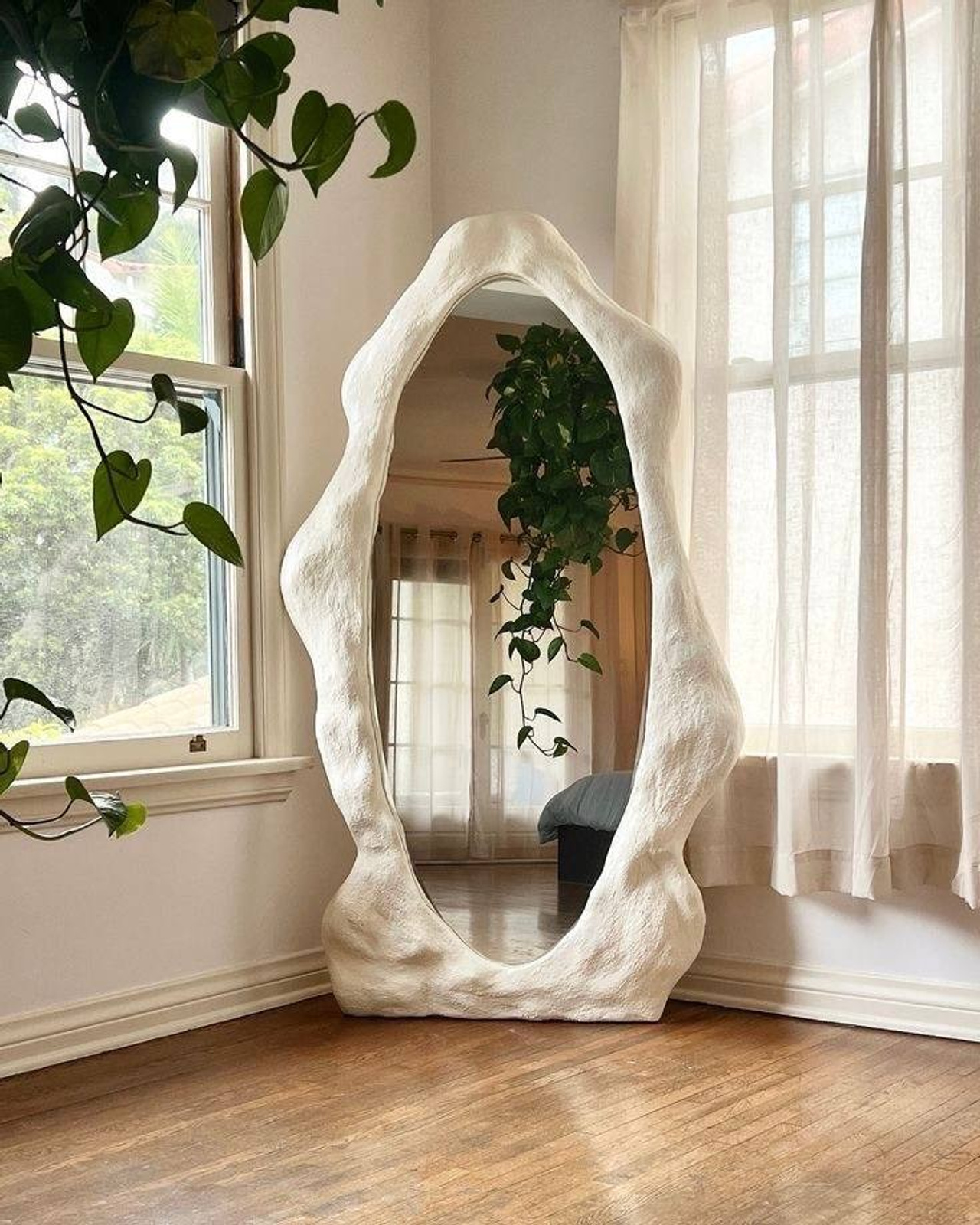 Подробнее о «СКАЛА — ОВАЛ»