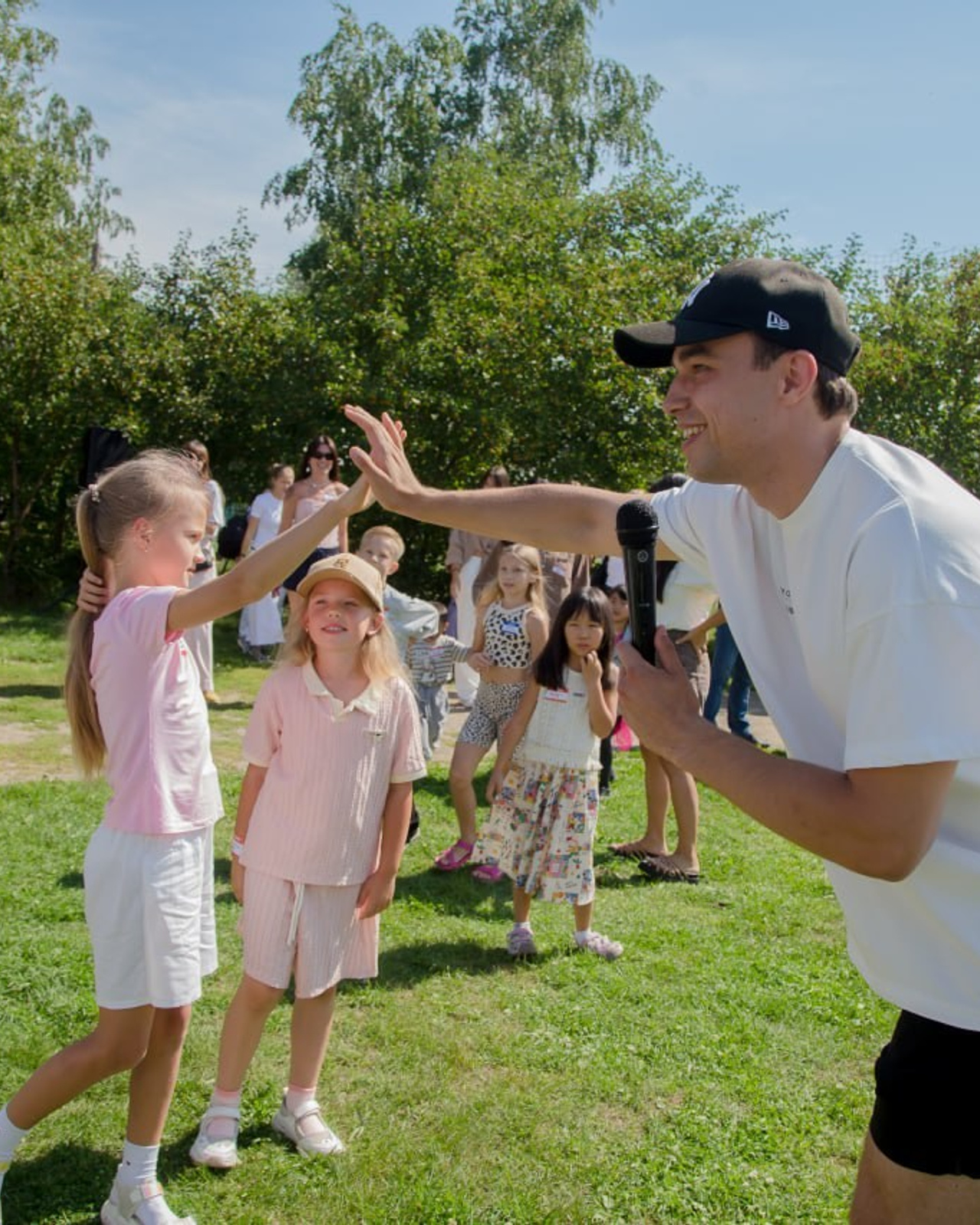 Пикник вместе с SISTERS