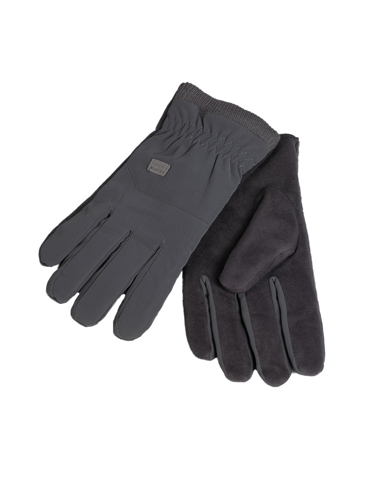 Варежки и перчатки на белом фоне, на модели и без, для wildberries