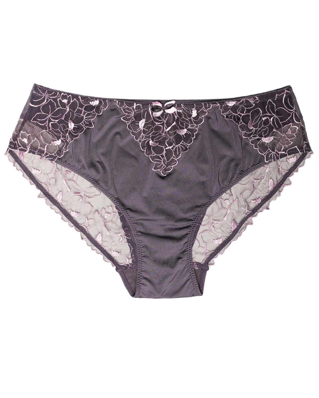 нижнее бельё женское на&nbsp;белом/однотонном фоне для wildberries