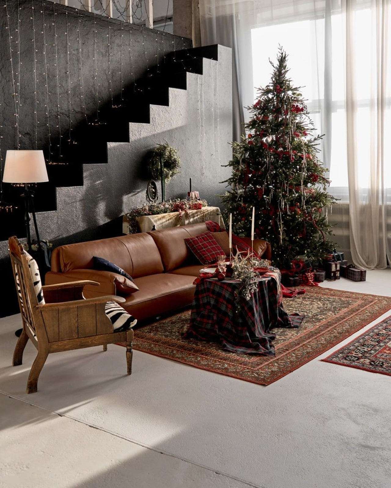 White Hall (Вторая речка)