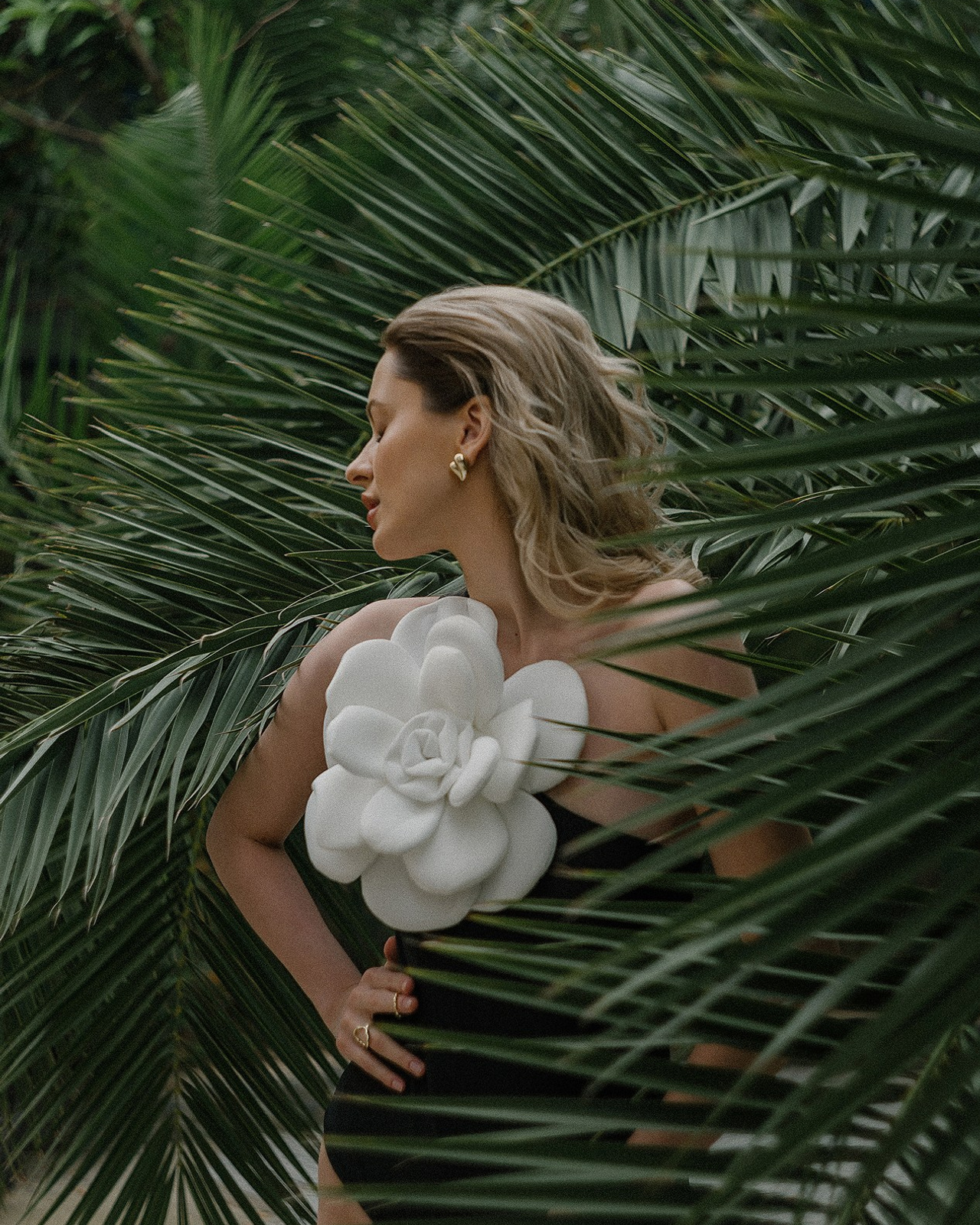 У&nbsp;бассейна