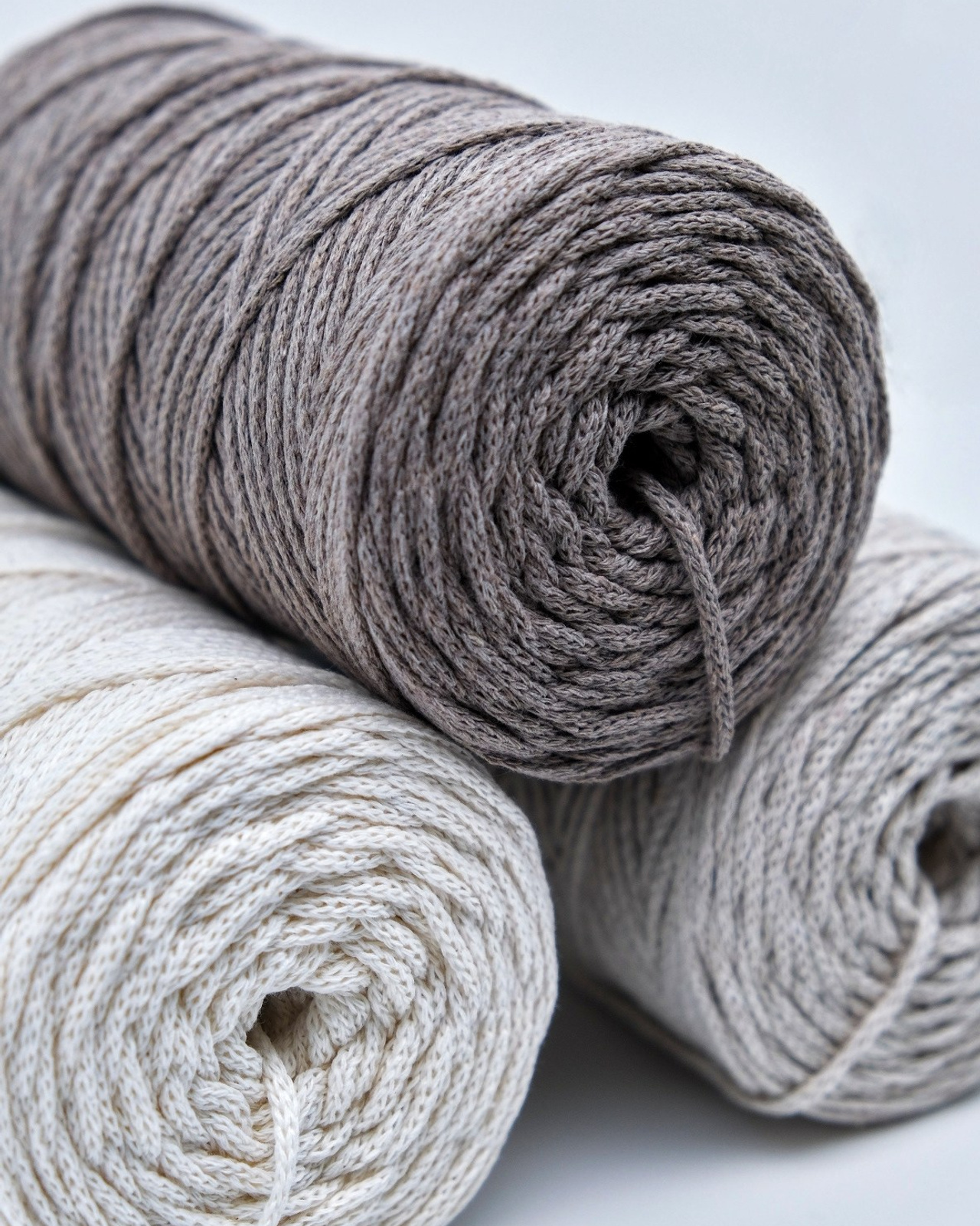 Полиэфирные шнуры для вязания