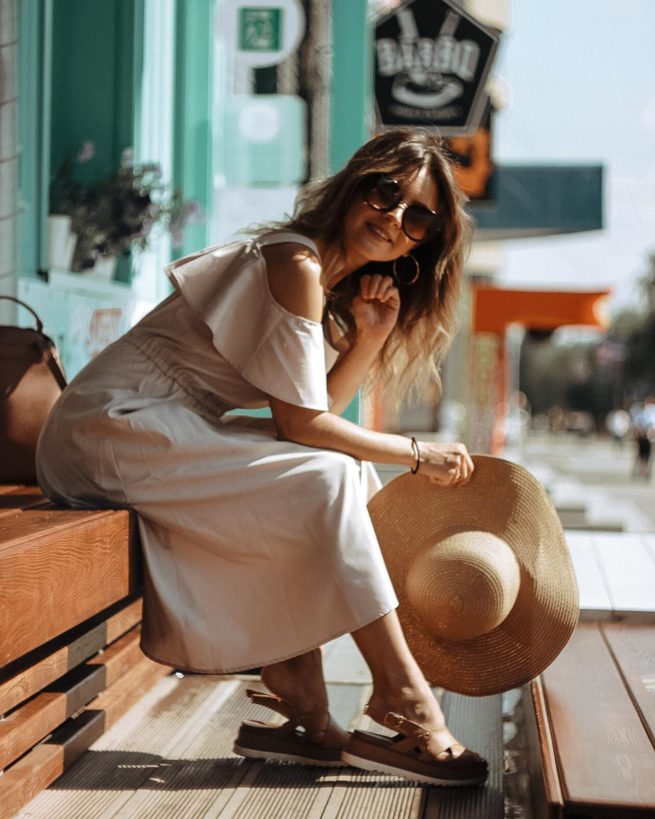 Городская прогулка. Анна