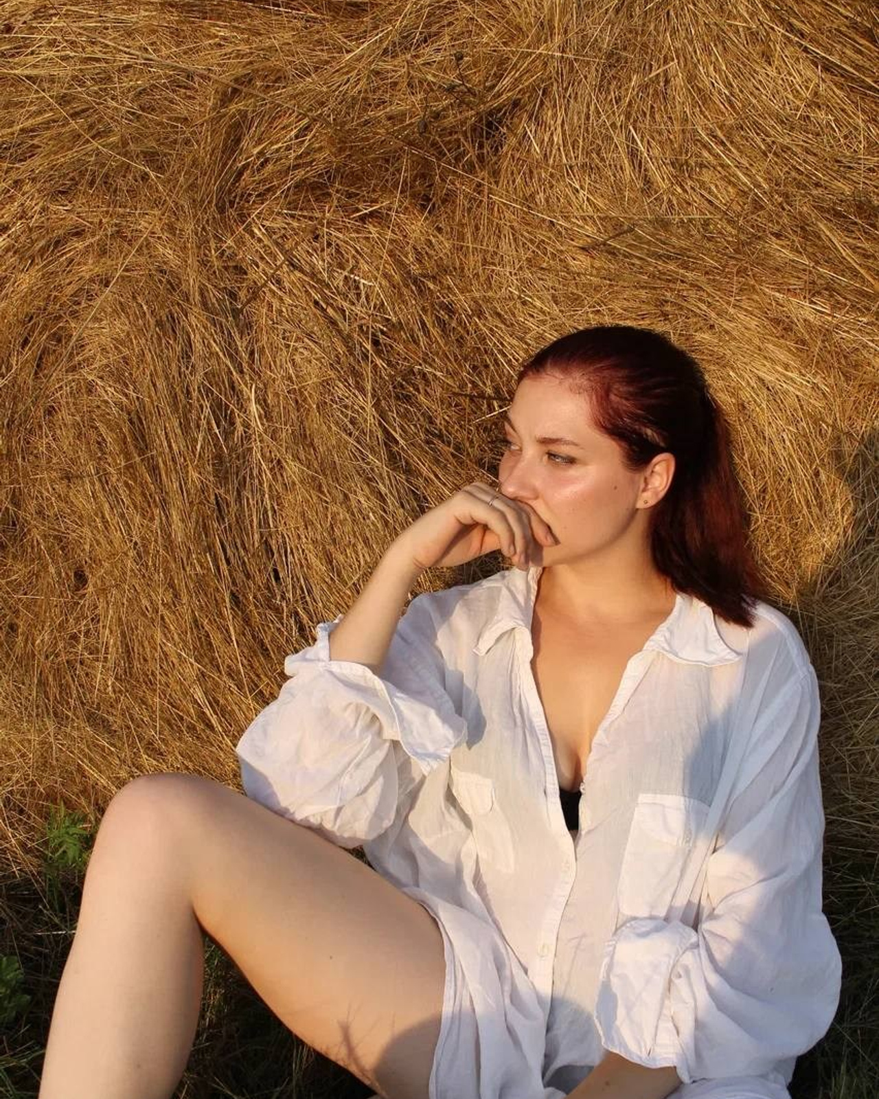 «Девушка и сено»