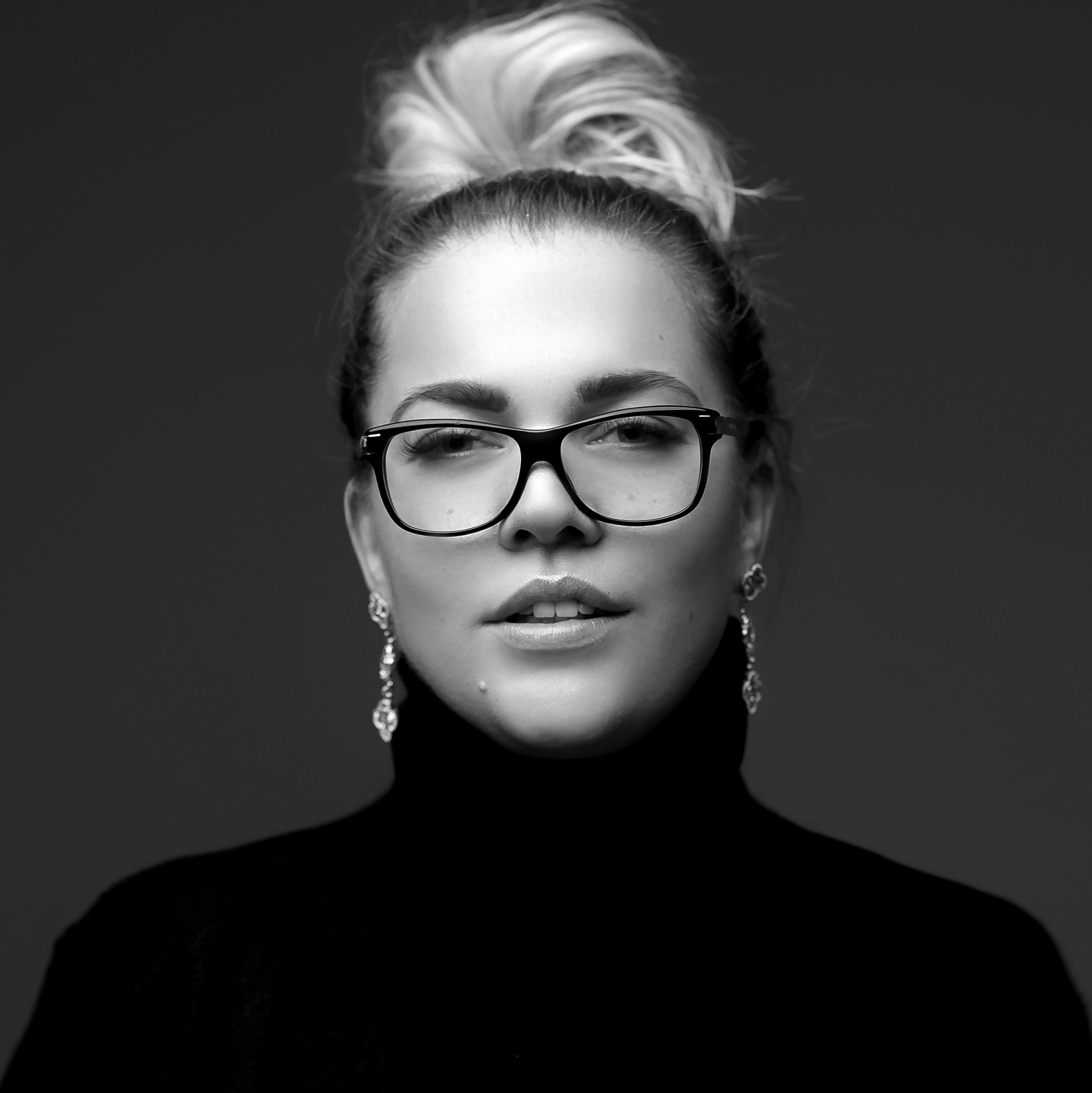 Контакты. Фотограф Ника Меер