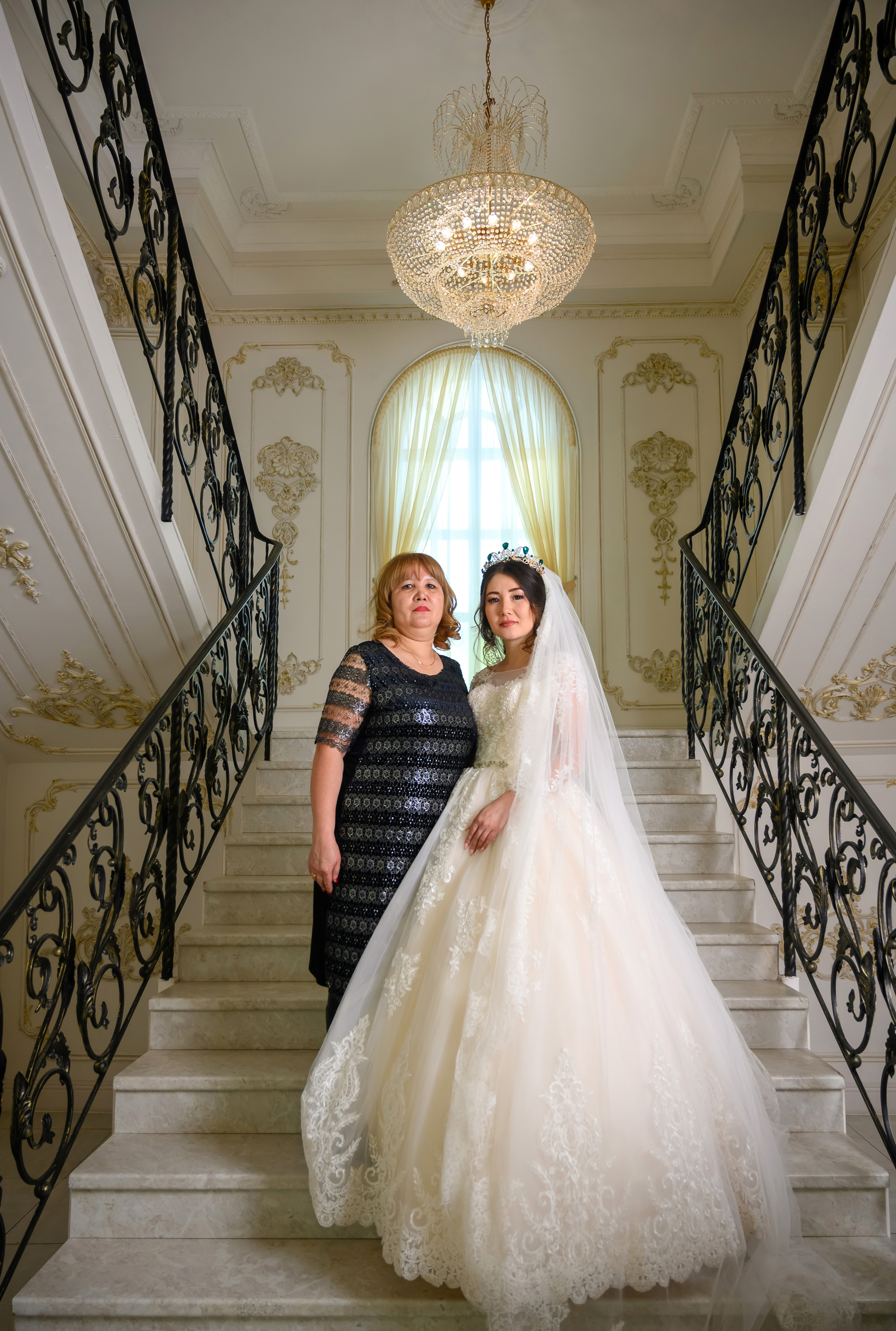 МАМОЧКА МОЯ! ЗАЧЕМ МАМА НЕВЕСТЫ НА СВАДЬБЕ?. Семейный и контент фотограф в Москве Alira