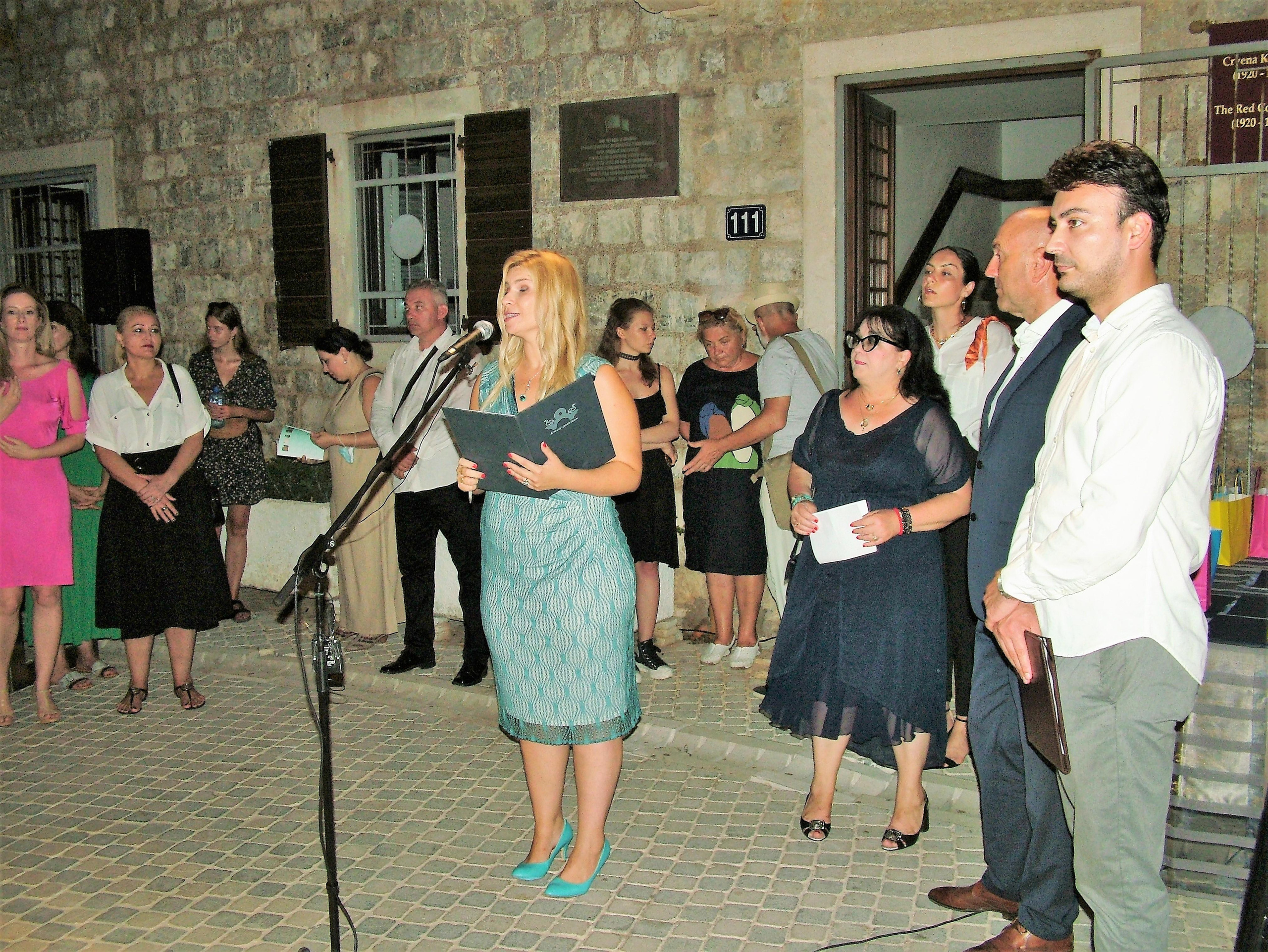 Exhibitions. Фотограф Женя Грош в Москве