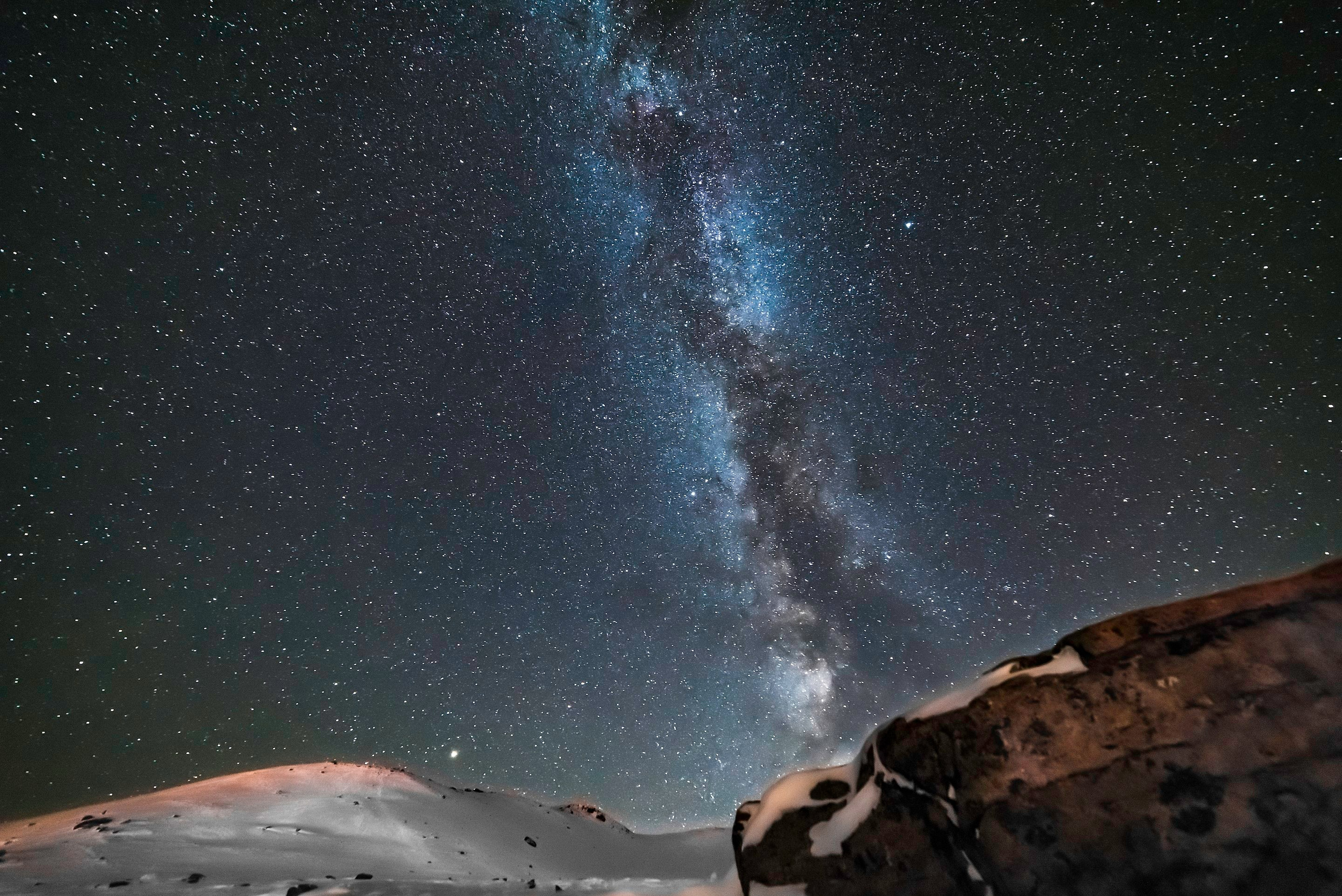 Как снять звездное небо и Млечный Путь. Инструкция и календарь на 2025 год. Репортажный фотограф в Сочи — Михаил Мордасов