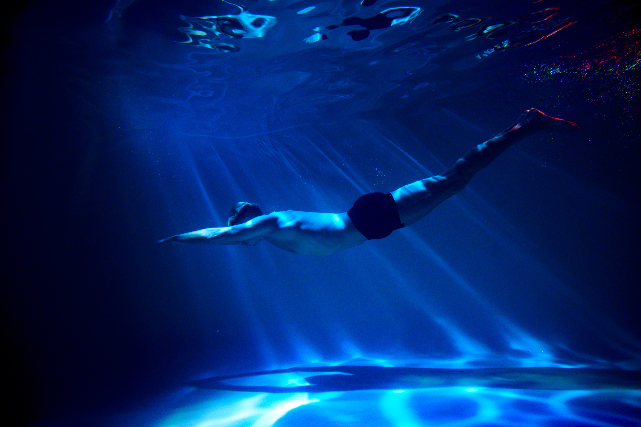 Контакты. Спортивный фотограф в Москве Фадеева Ирина. Соревнования, турниры, чемпионаты по танцам. отчетные концерты, съемка под водой