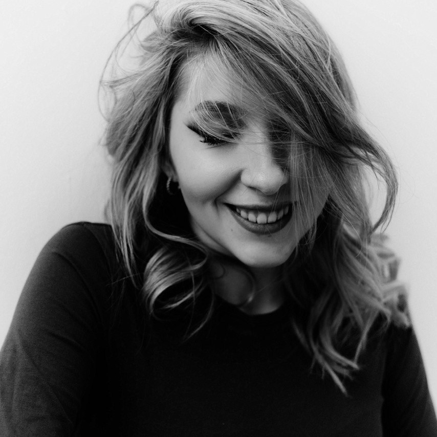 Контакты. Фотограф Чита Комарова Ксения