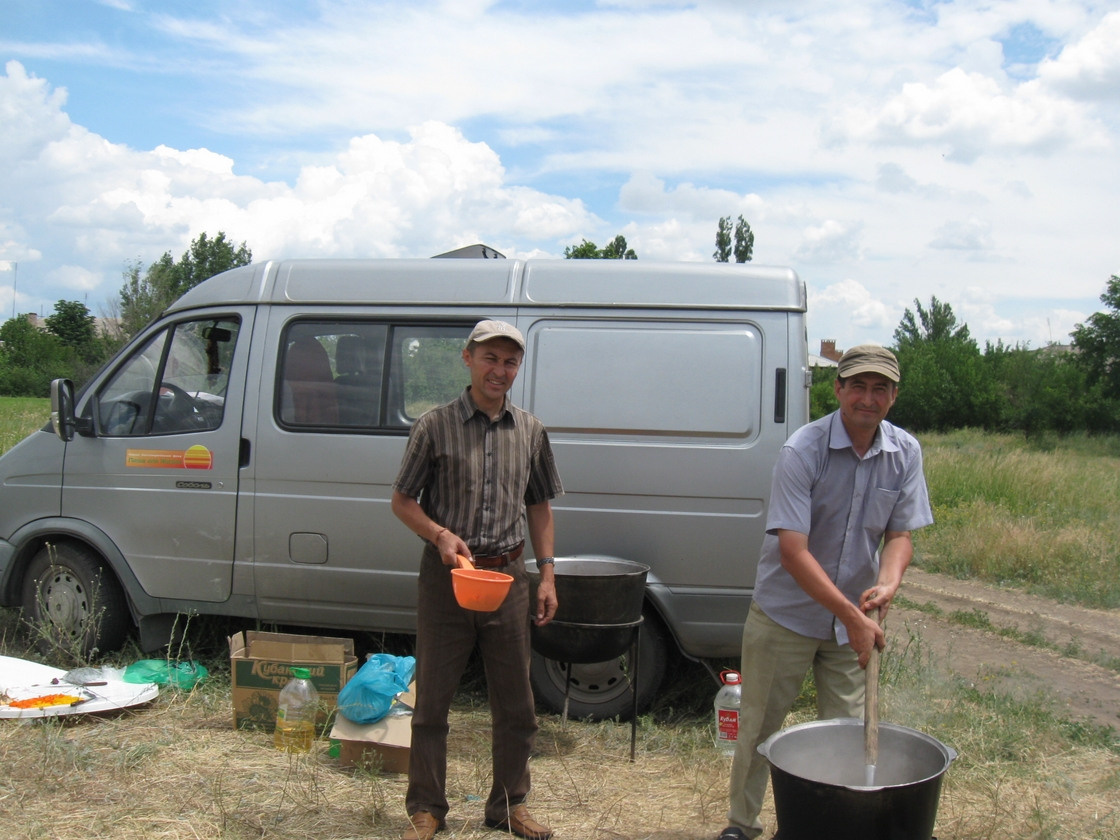 Лагерь временного пребывания для беженцев, КПП «Донецк». Пища для Жизни