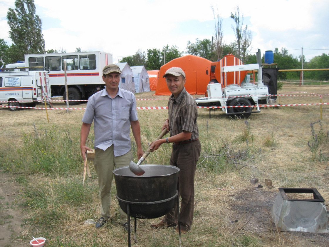 Лагерь временного пребывания для беженцев, КПП «Донецк». Пища для Жизни