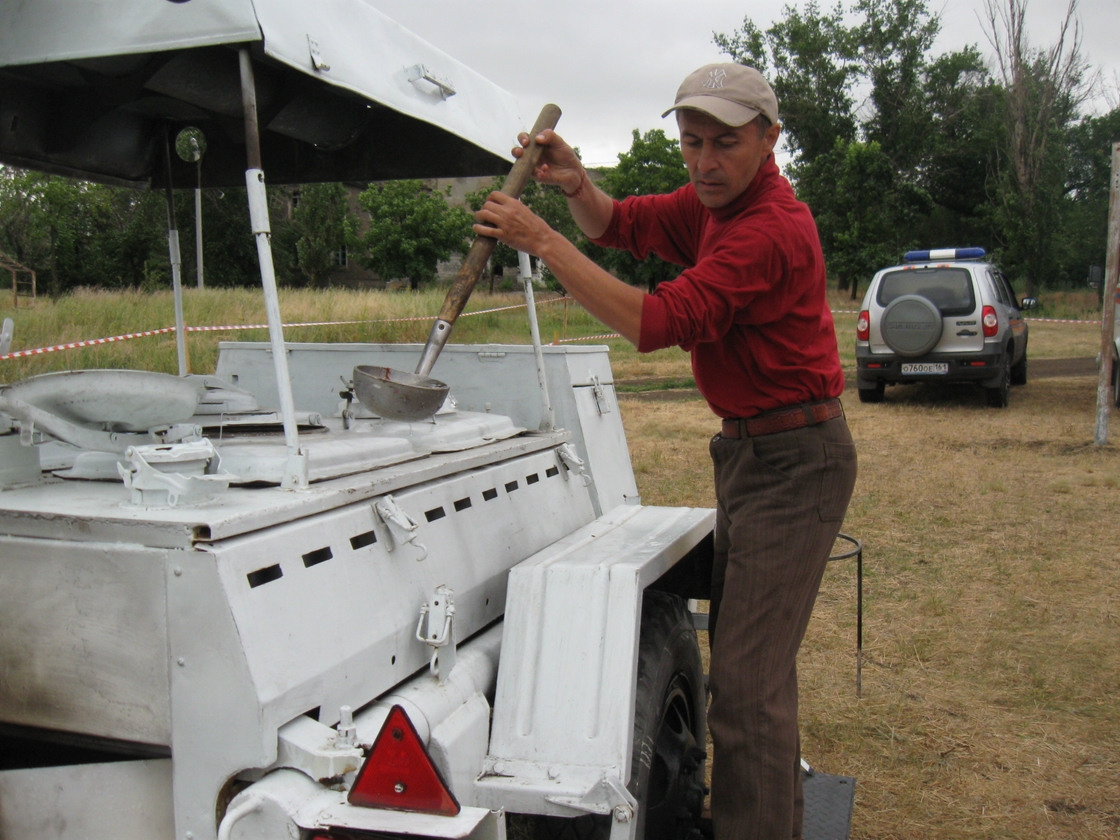 Лагерь временного пребывания для беженцев, КПП «Донецк». Пища для Жизни