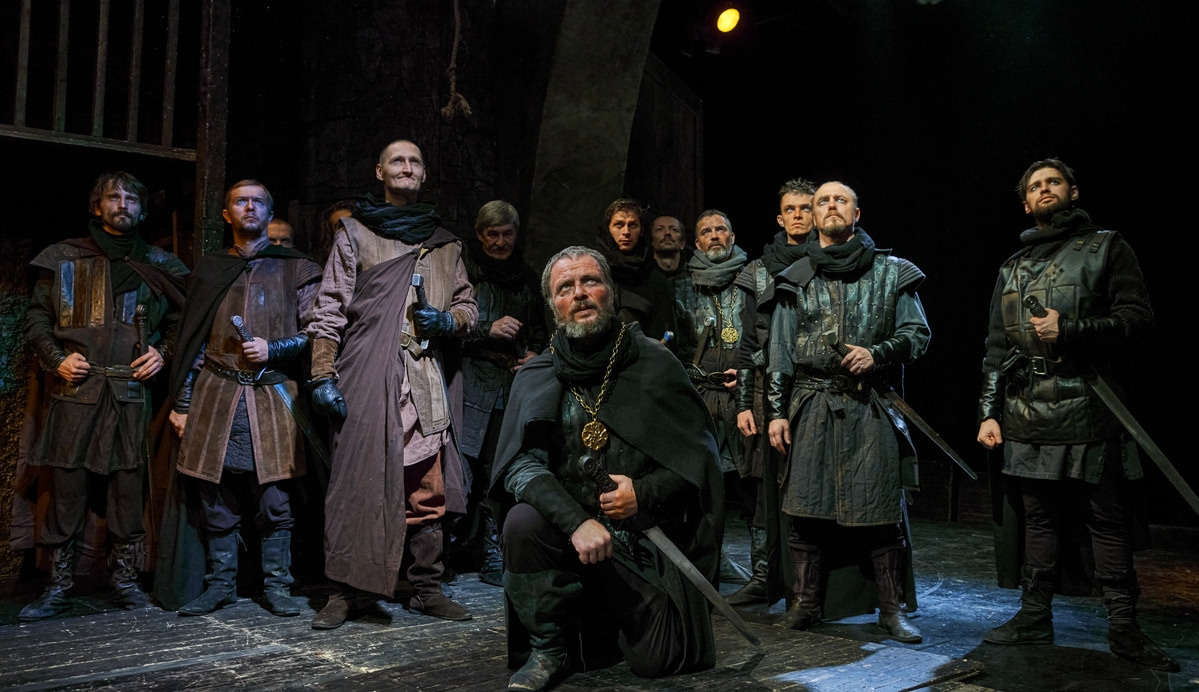 Трон на крови. Журнал о самом особенном. Пермь и Пермский край