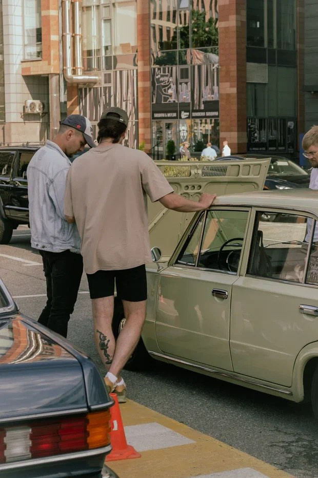 Cars and Coffee 22/04/23. Автомобильный фотограф Антон Цырулев