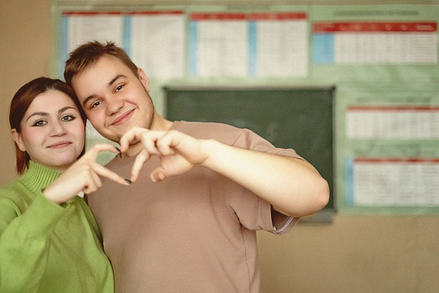 Класс — школьный альбом с живой историей