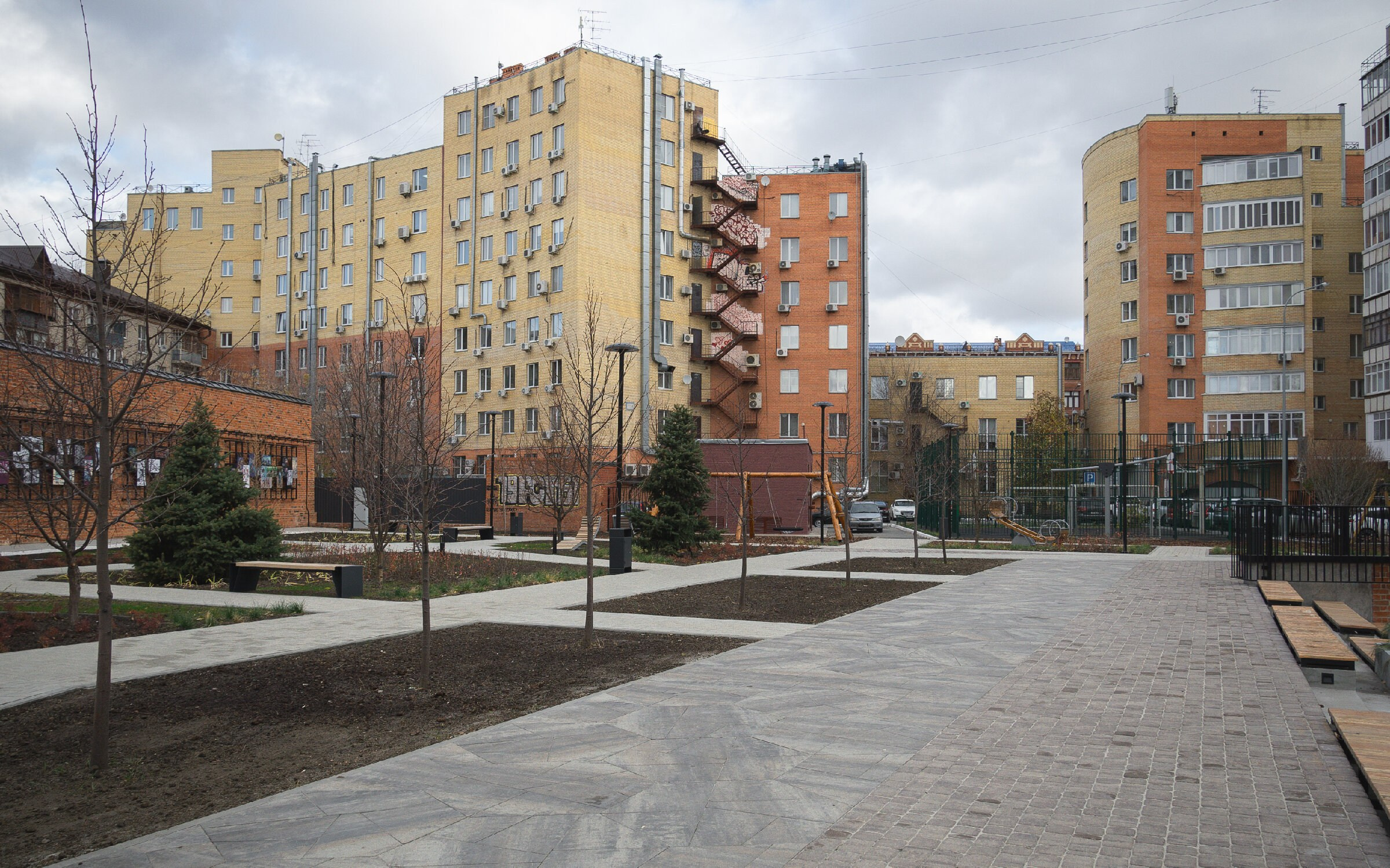 Сквер с амфитеатром вместо парковки