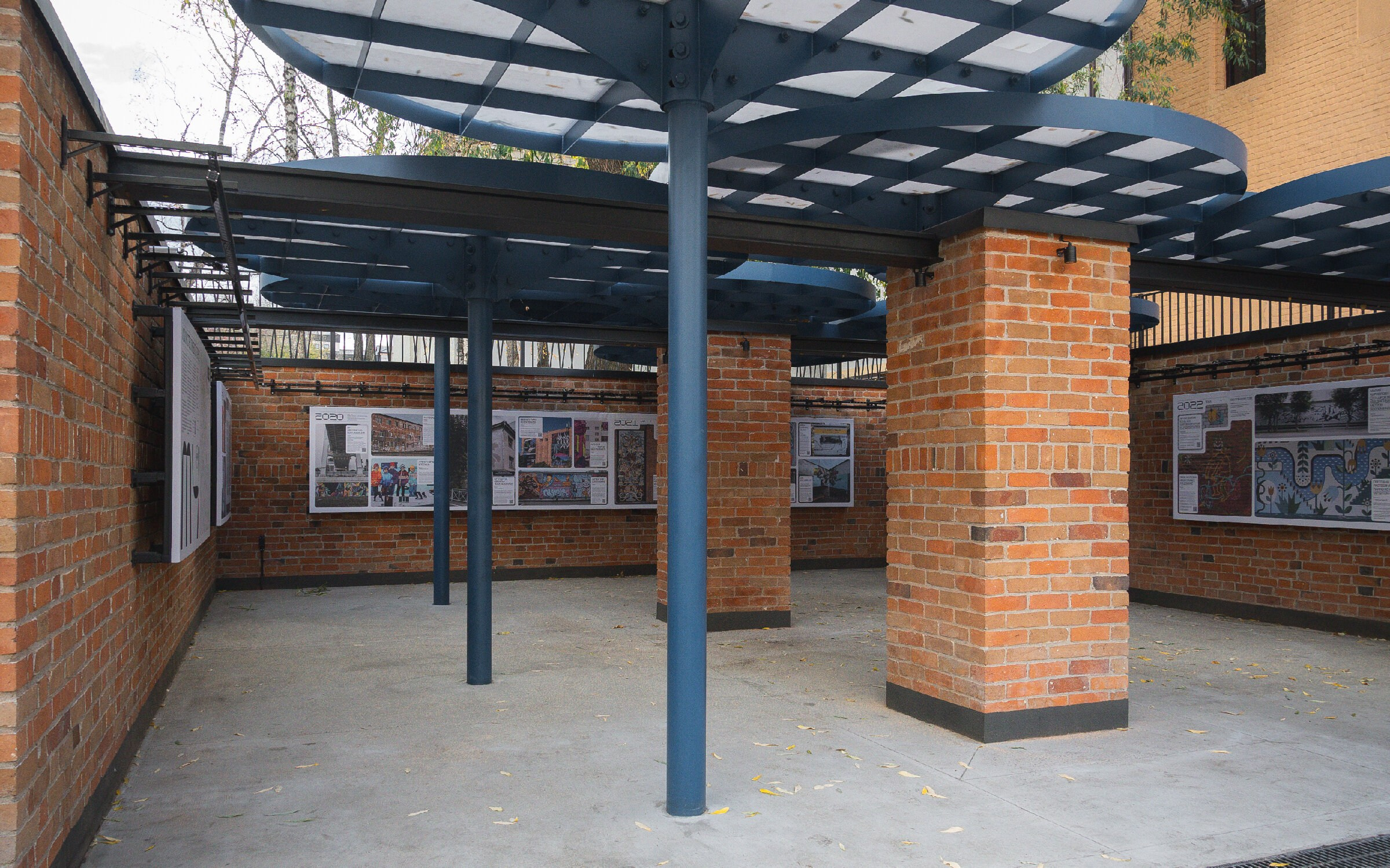 Сквер с амфитеатром вместо парковки