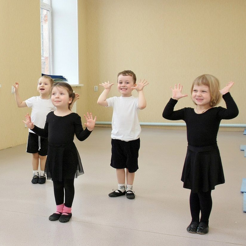 Логоритмика и ритмопластика. Центр развития My Way / Майвэй в Гатчине: модельная школа, английский