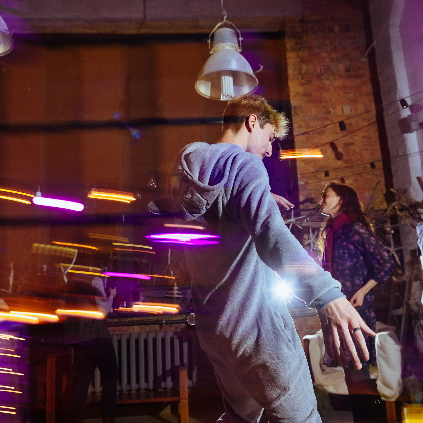 Съемка контента, репортаж, креативные и творческие фотосессии. Свадебный и просто хороший фотограф в Челябинске