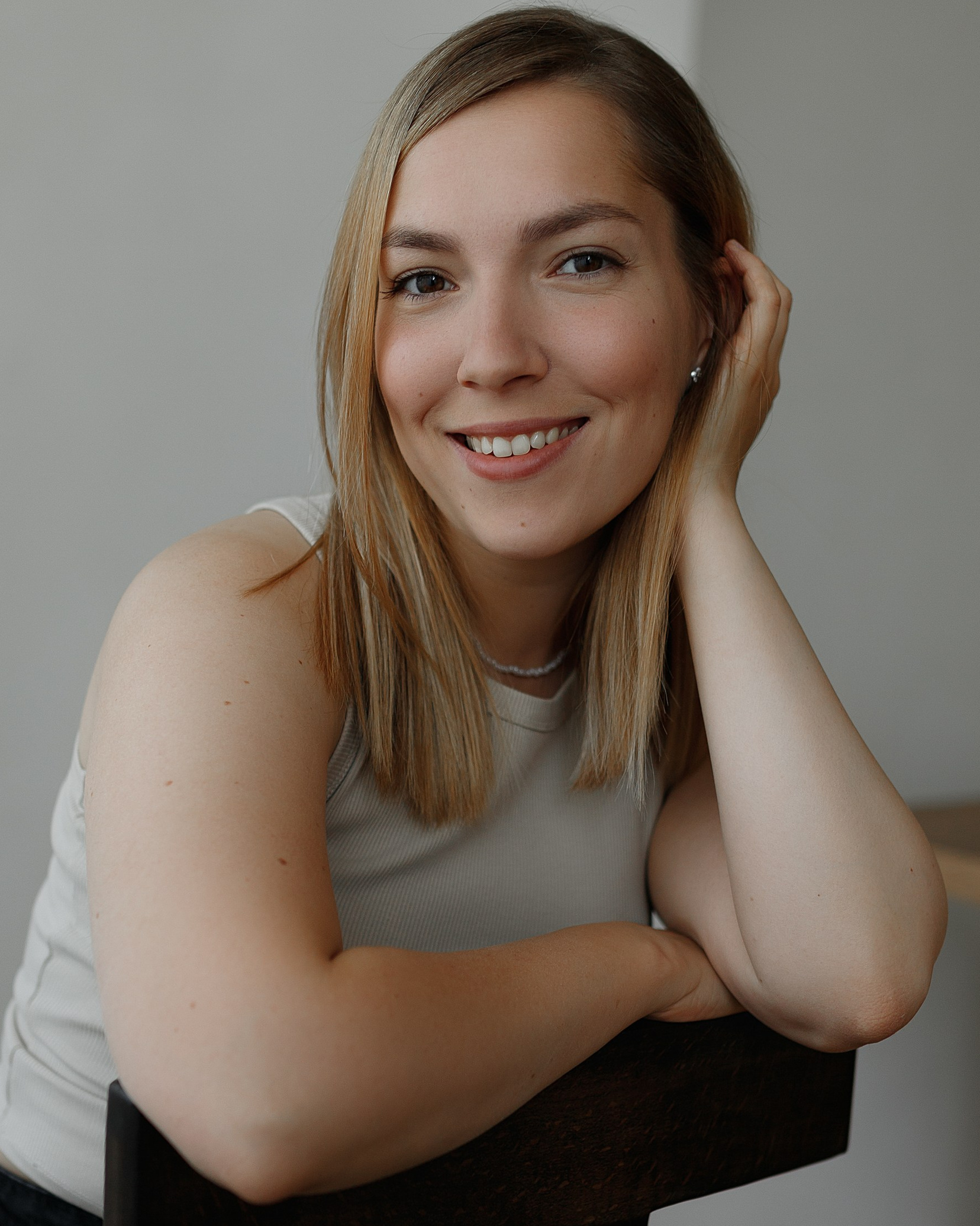 Контакты | Фотограф Ретушер Евгения Щитенко. Портретный свадебный фотограф Крым | Евгения Щитенко