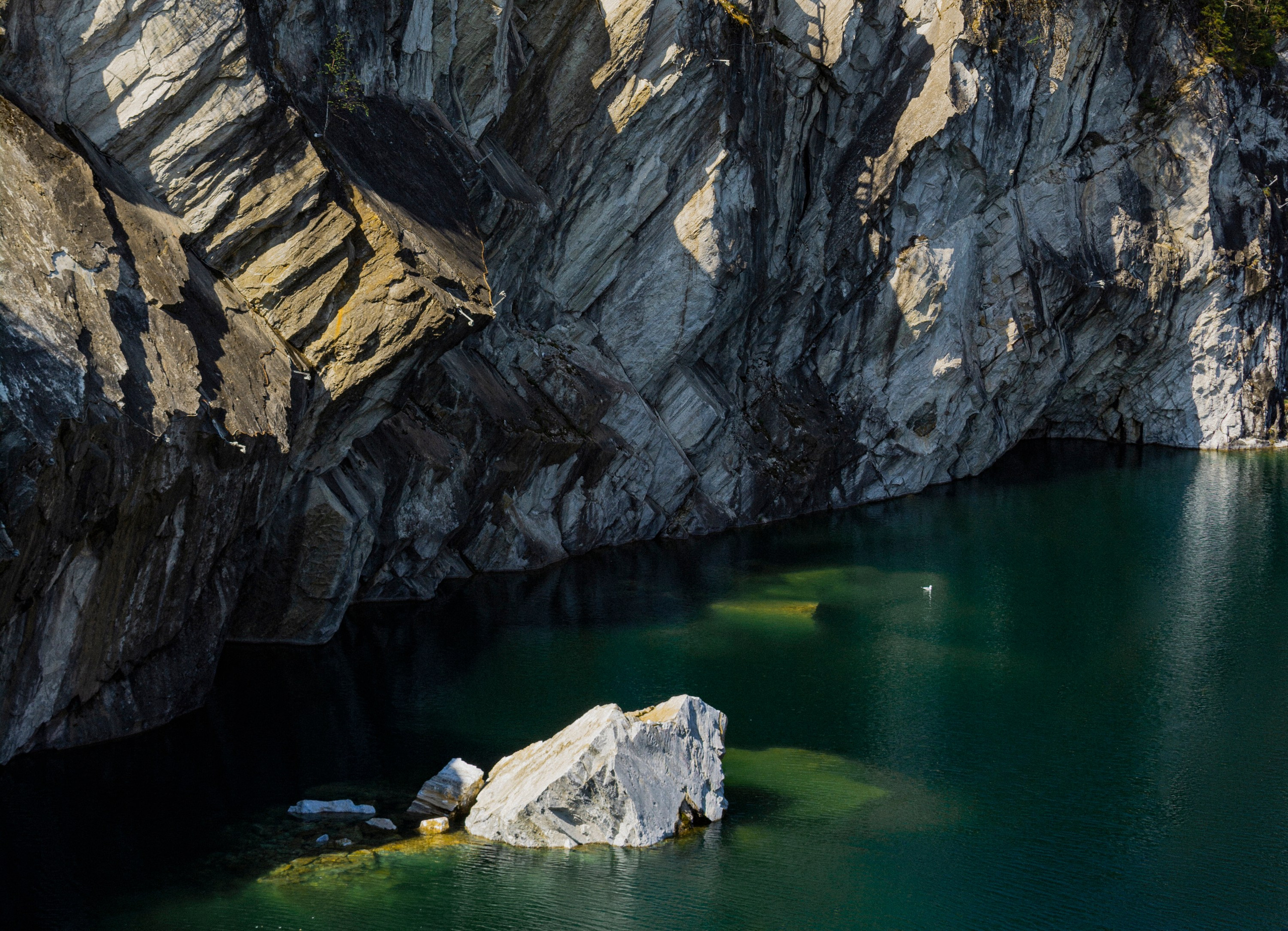 TRAVEL. EVGENYA PERESADOVA