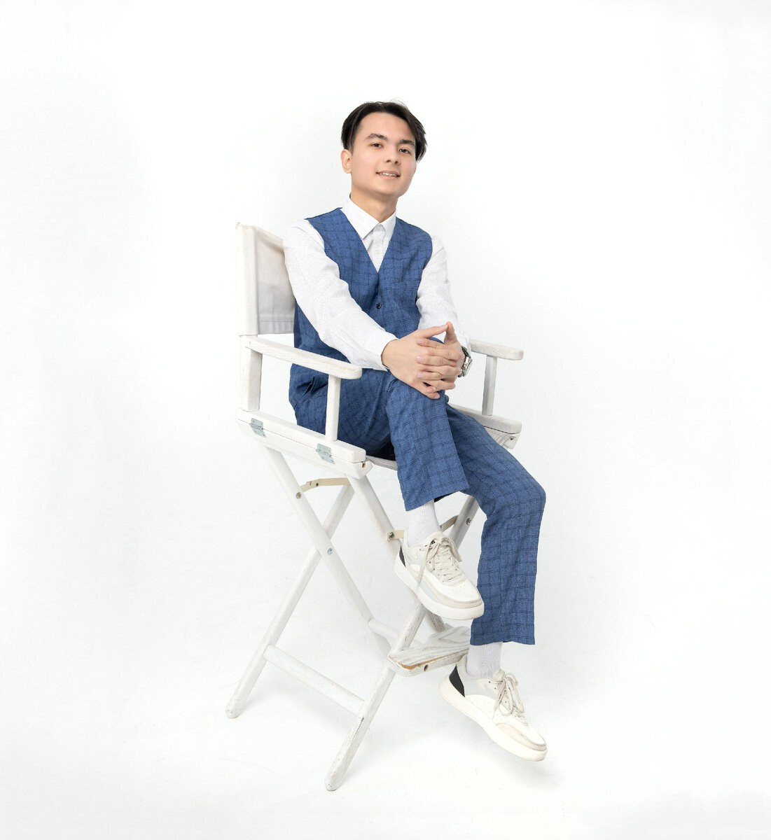 Подготовка к съемке на белой циклораме. Выпускные альбомы в Москве и Подмосковье