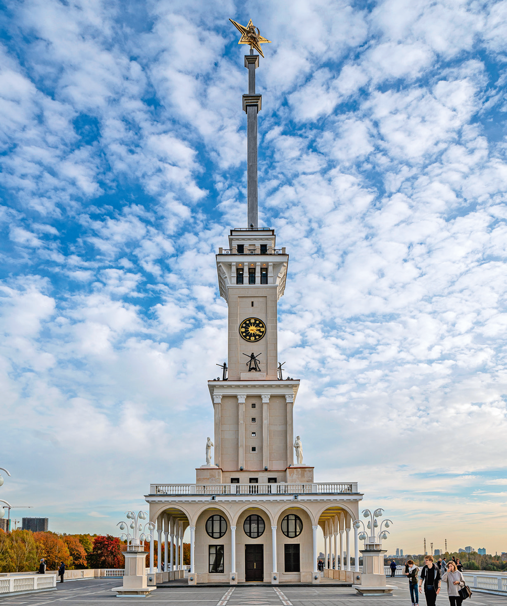 ТОП-10 необычных мест для свадебной фотосессии в Москве