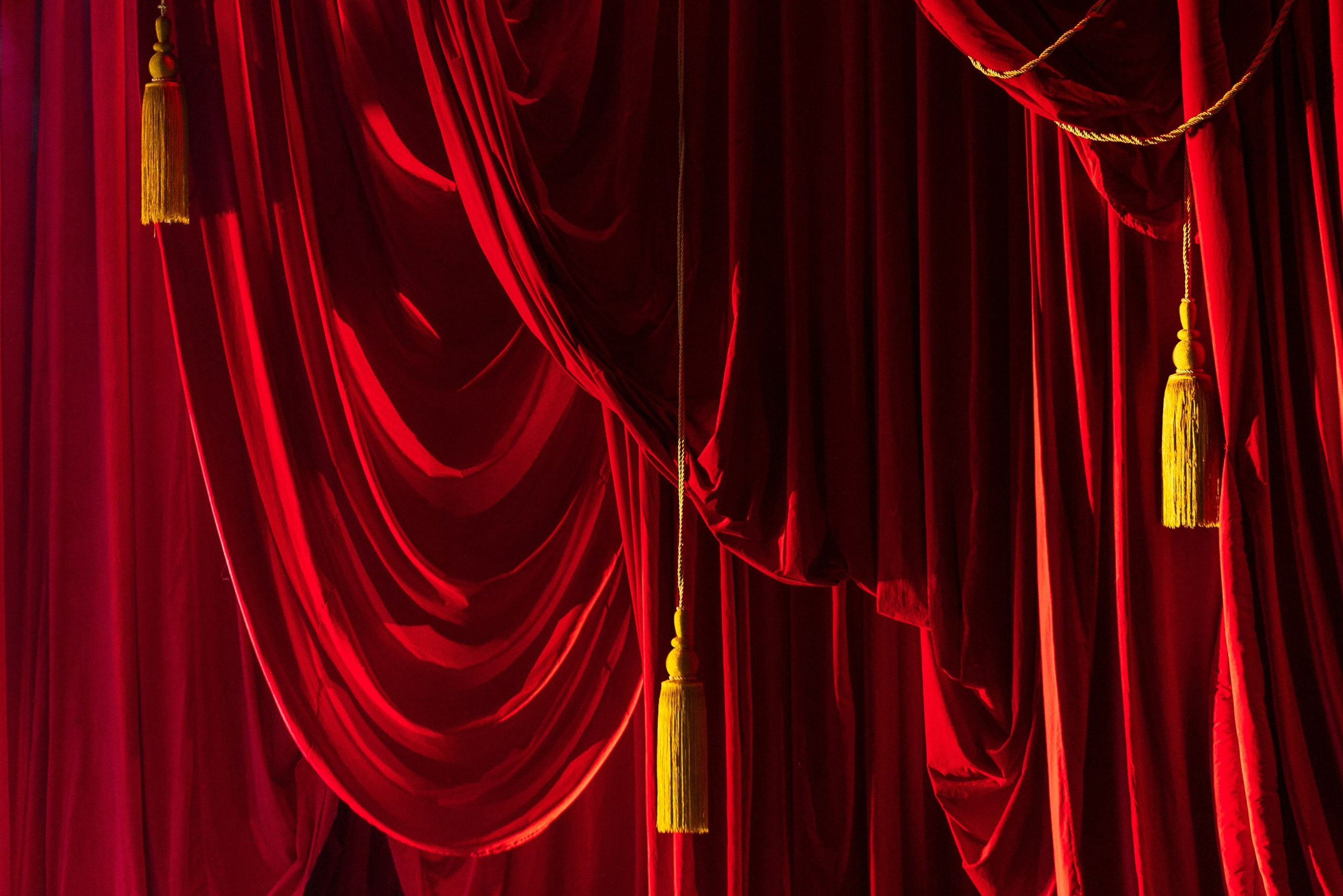 История занавеса. Превращаем идею в технологию