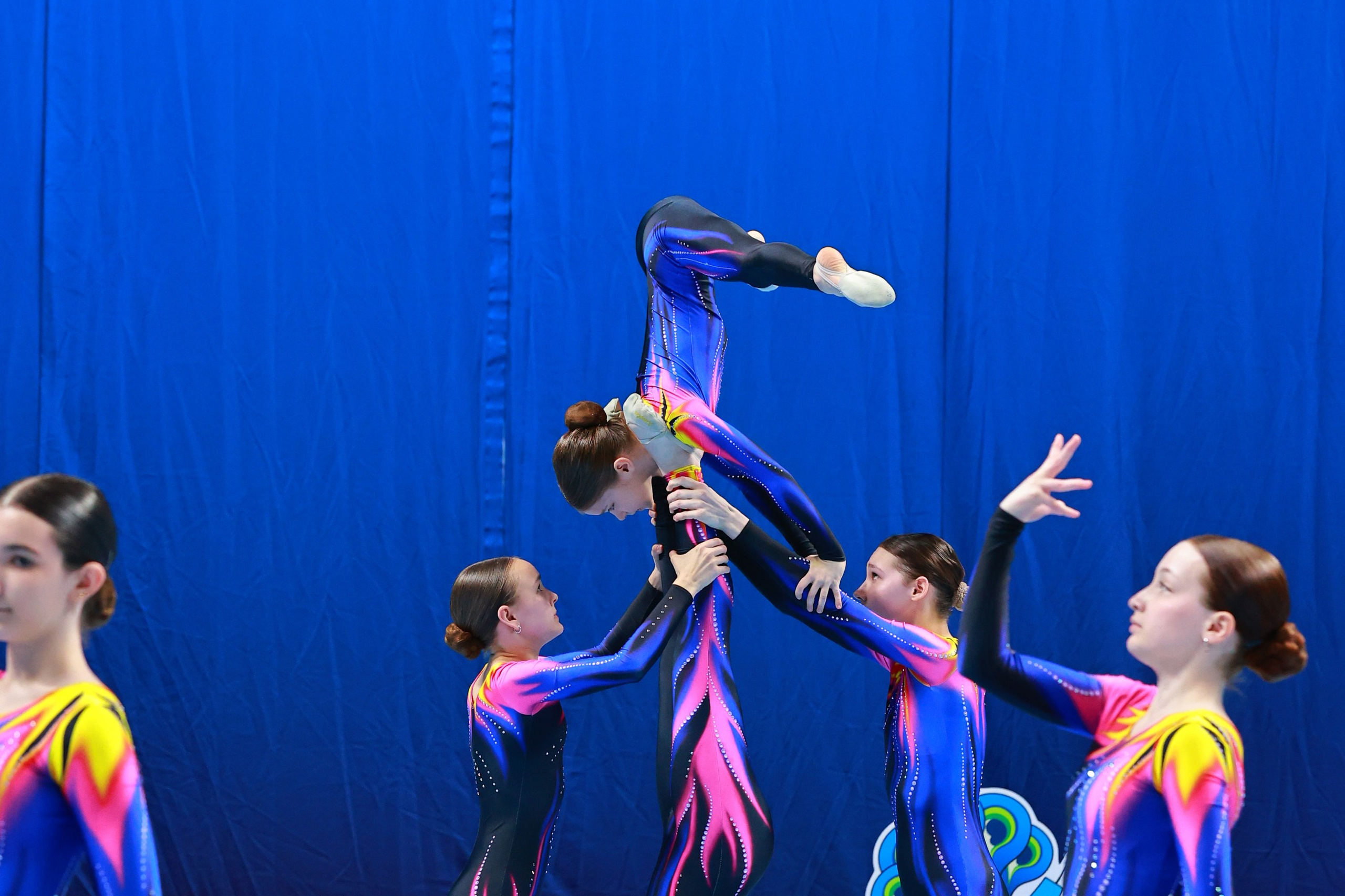 Услуги. Студия акробатики и развивающей гимнастики «Acrostars»