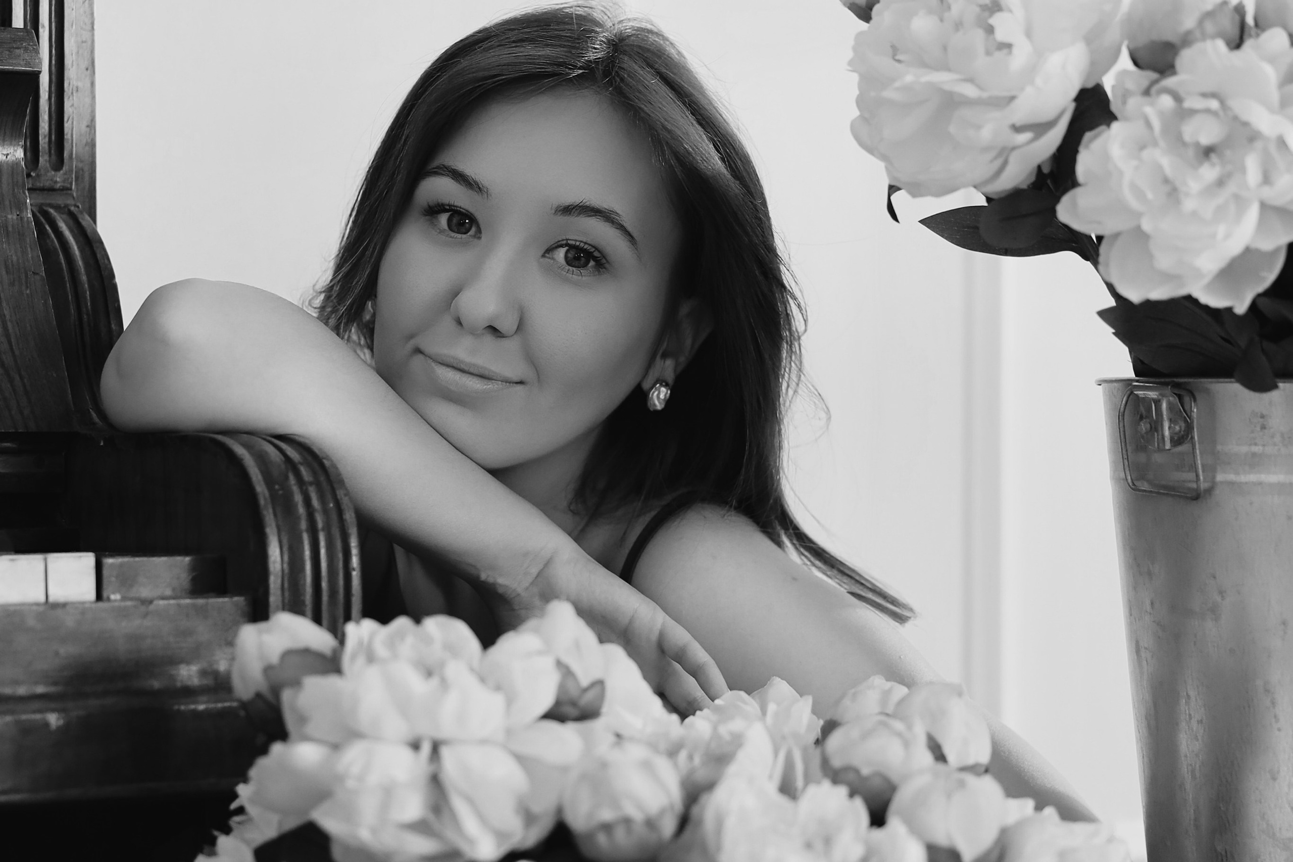 Контакты. Фотограф Анастасия Гордовская