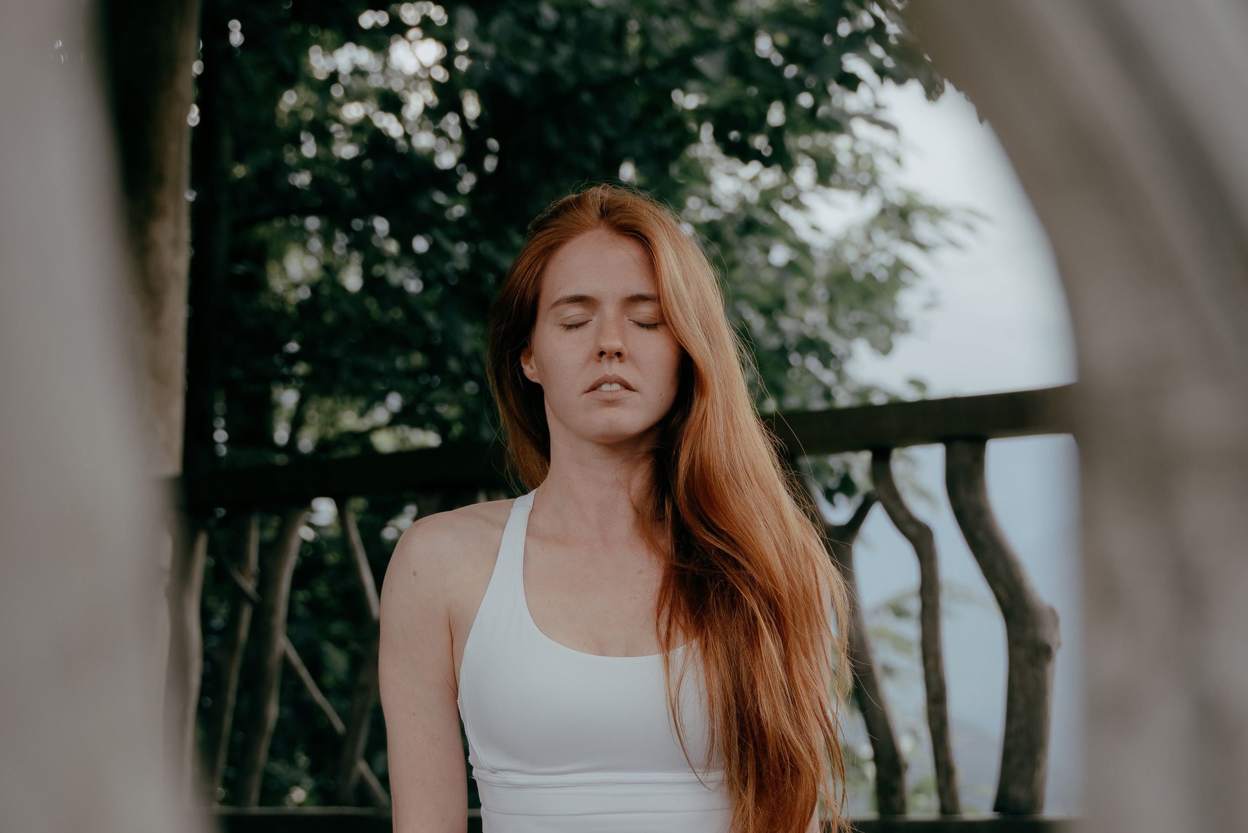 Девушка йога