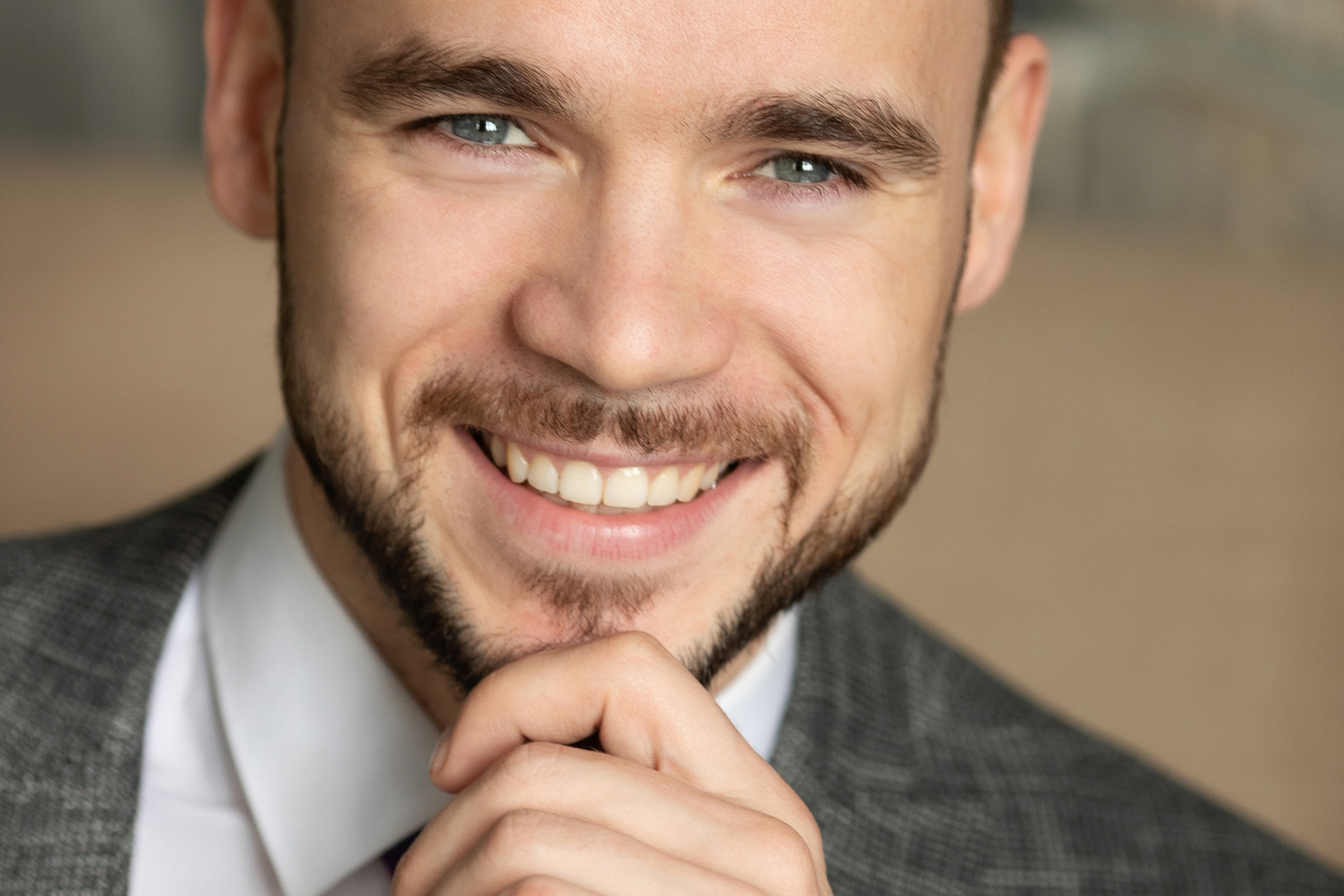 Индивидуальная деловая фотосессия экспертов и предпринимателей