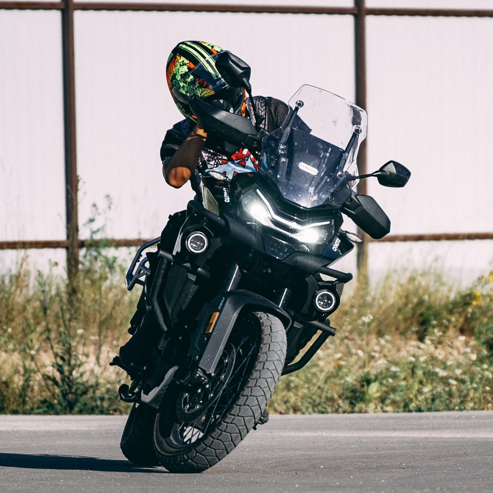 Рекомендуемые инструктора. Занятия по безопасному управлению мотоциклом Владимир Оллилайнен