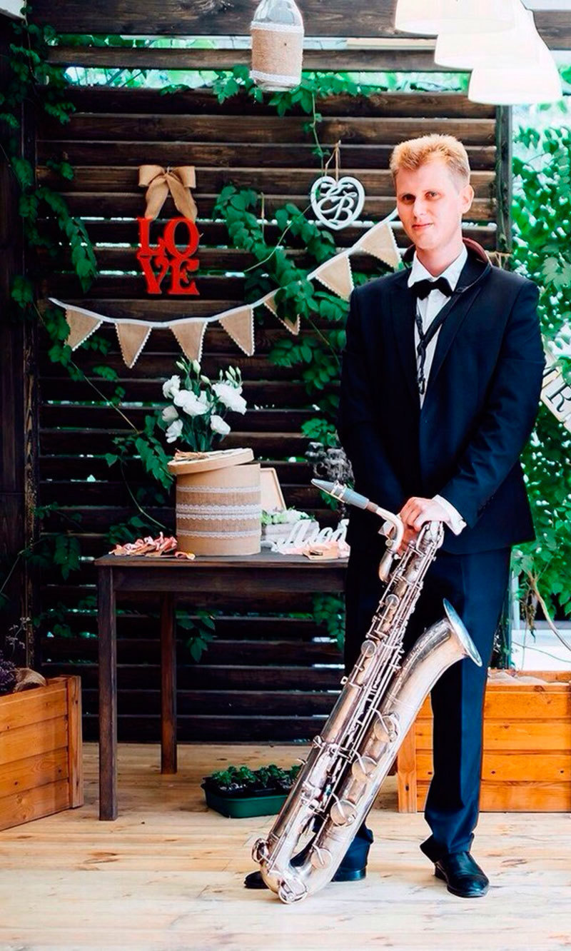Саксофонист на приветственный фуршет. Банкетный комплекс и свадебное агенство "Александр Грин"