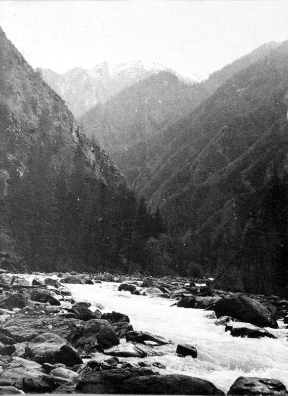 Первая экспедиция туристов-водников Алтая (1970). Фотограф Эдуард Алмадаков