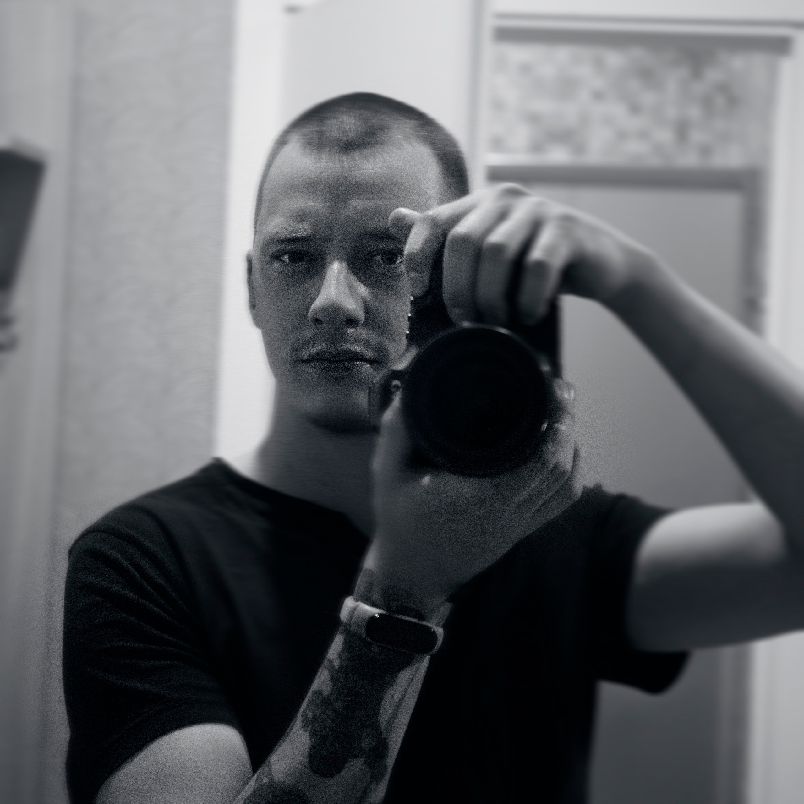 Контакты. Иван Глухих, портретный фотограф