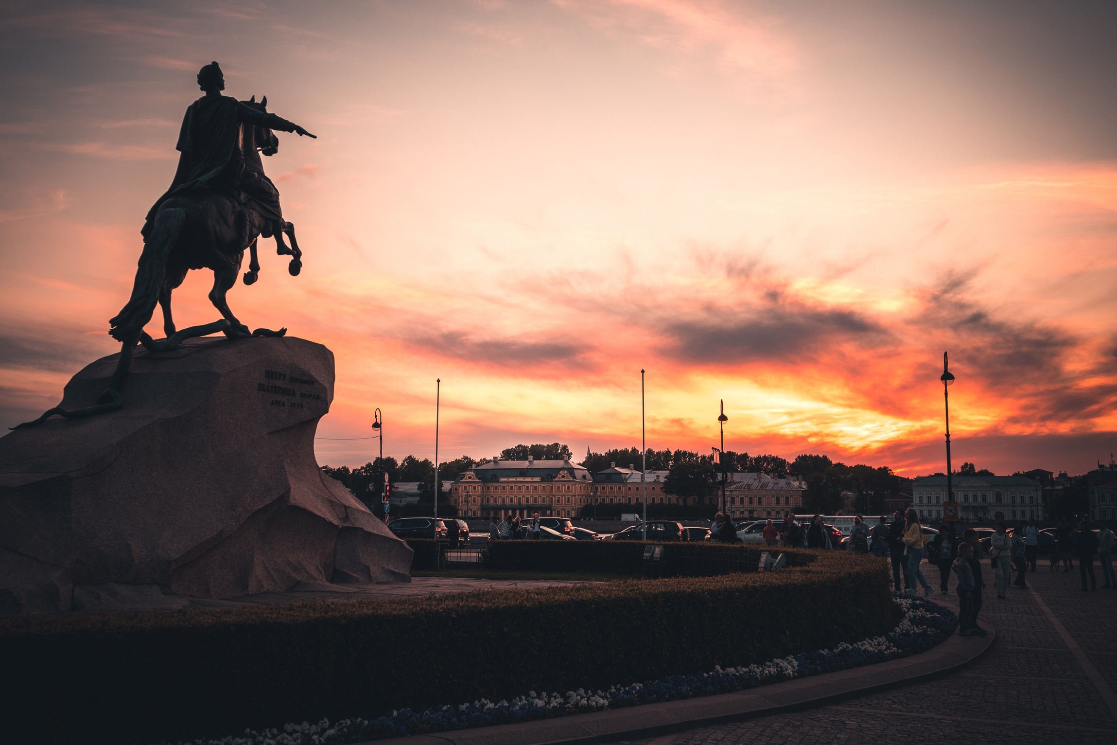 Черно-белая или цветная фотография: философия визуального выбора