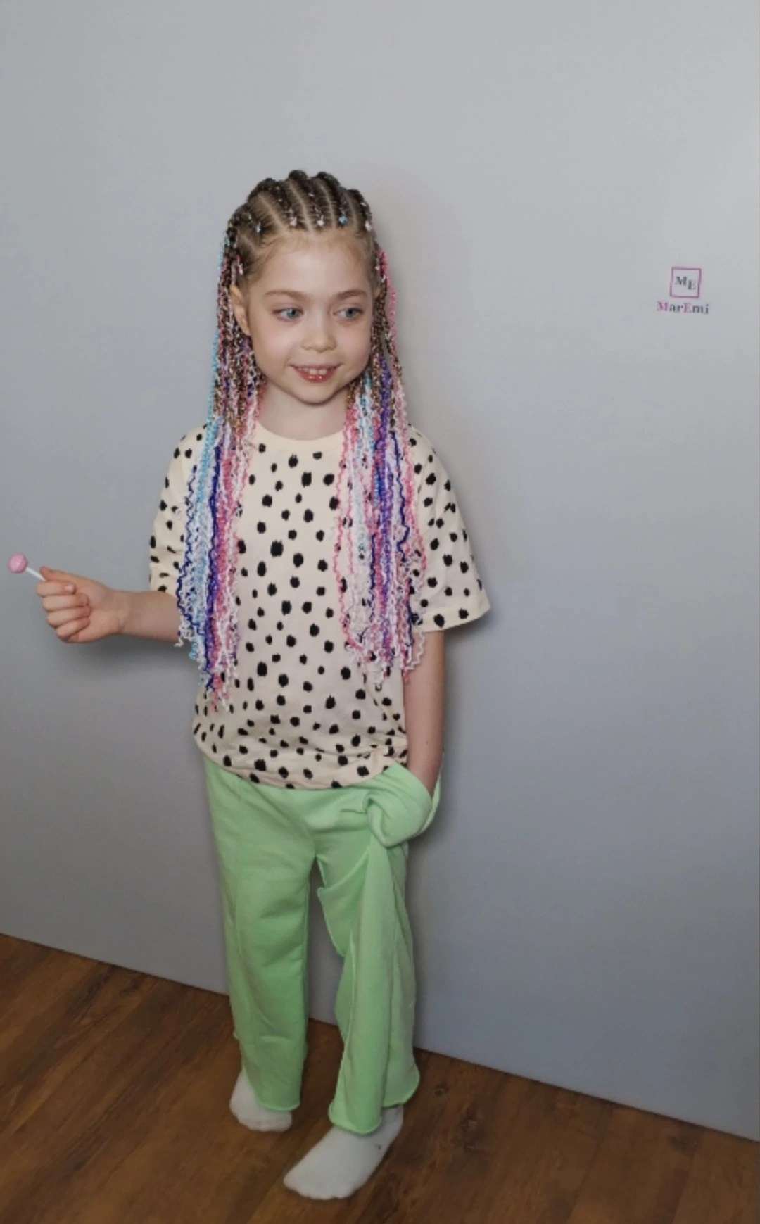 Плетение афрокос, дред, брейдов