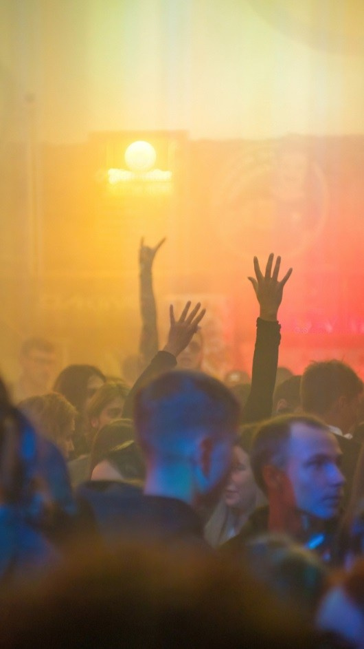 Контакты. Вечеринки и мероприятия Магадан