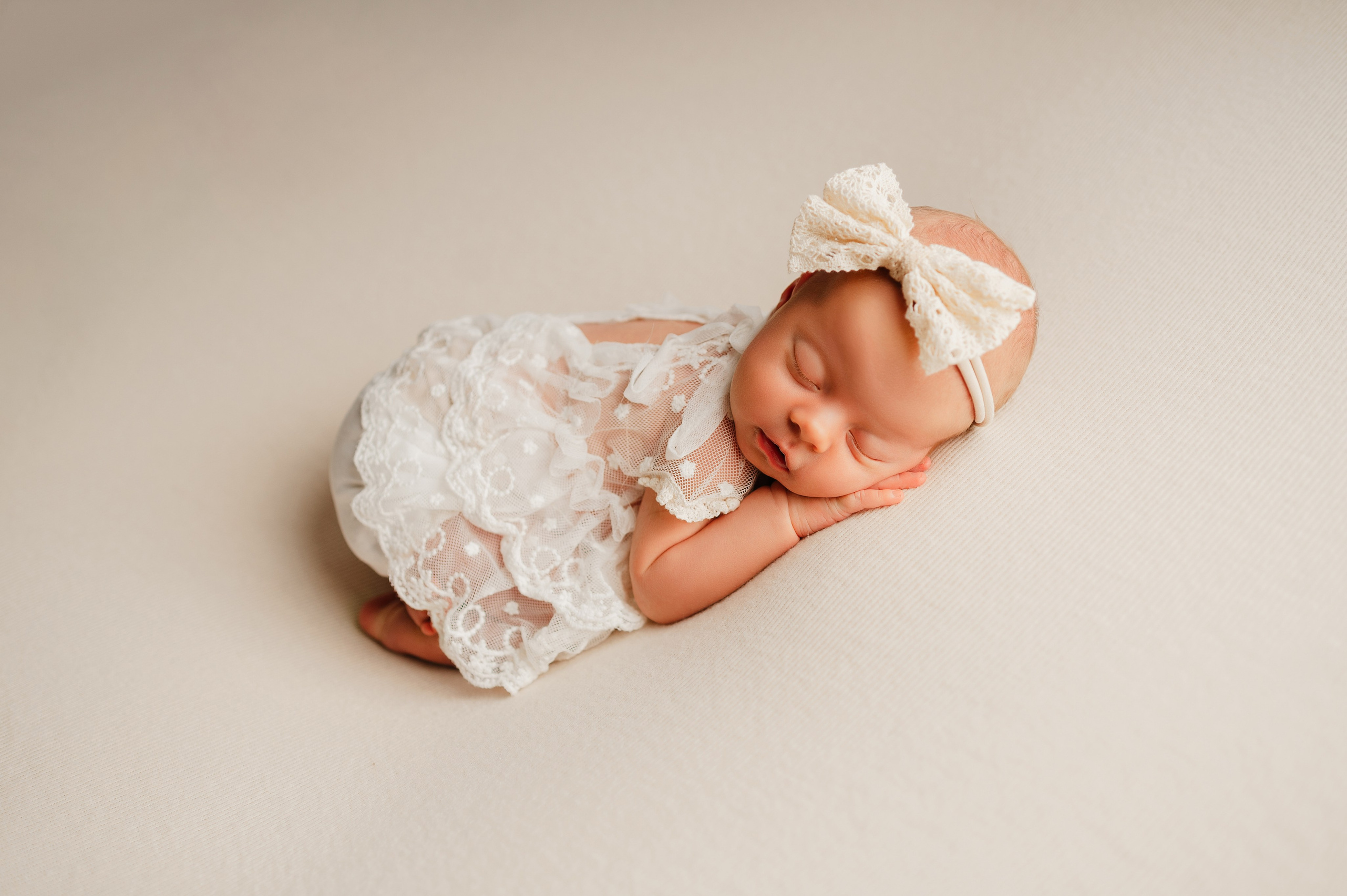 Обучение съемке новорожденных в Москве для практикующих фотографов