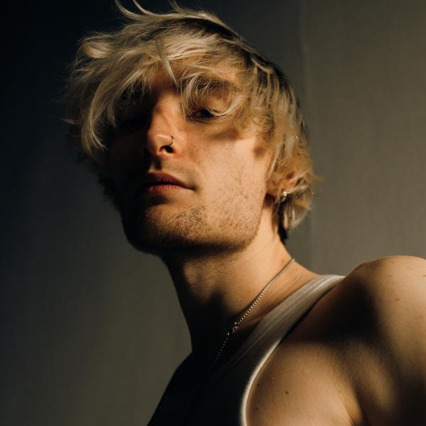 Контакты. Фотограф Москва Сергей Громов