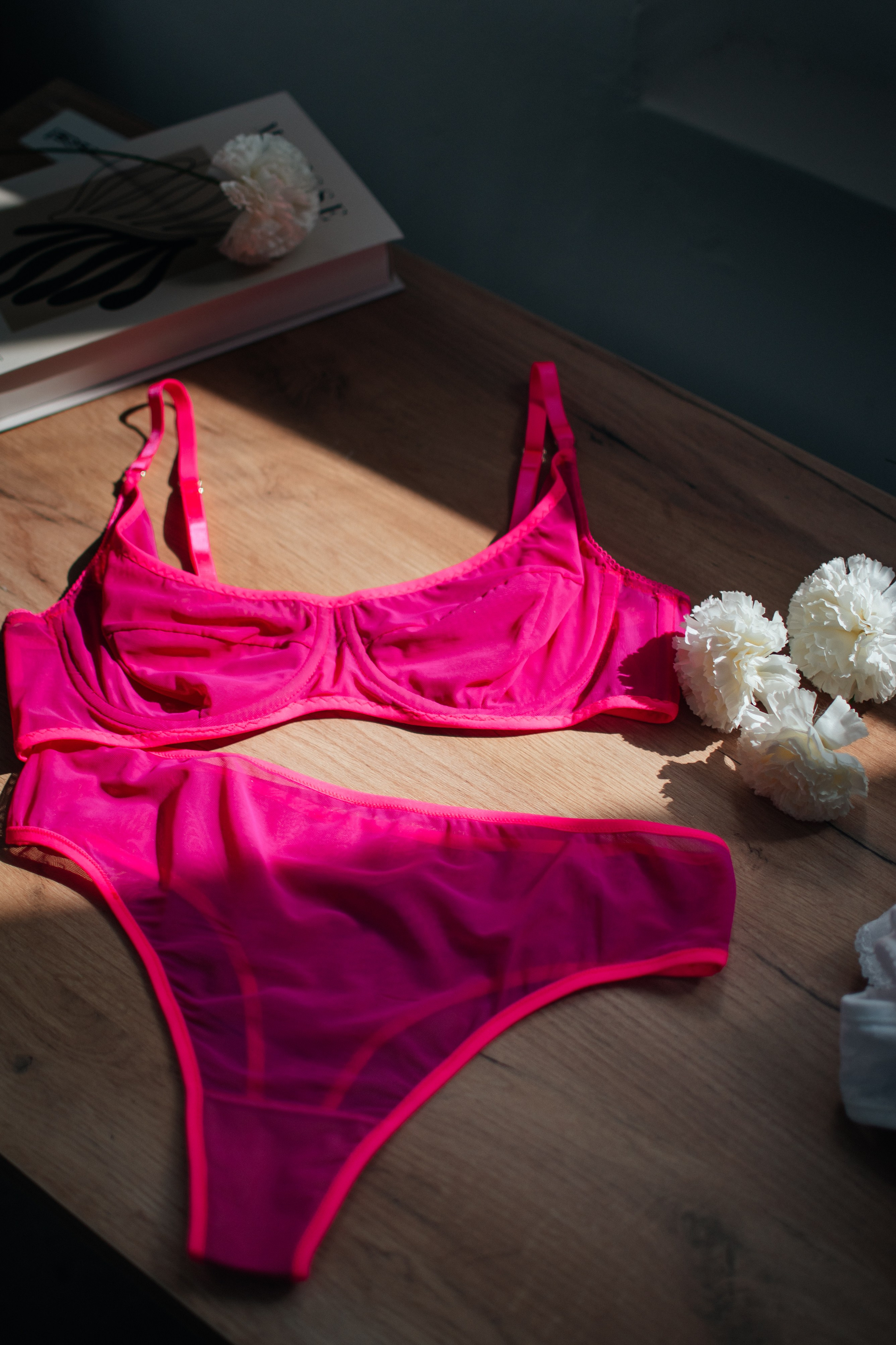 Каталог. VAM brand — нижнее бельё ручной работы